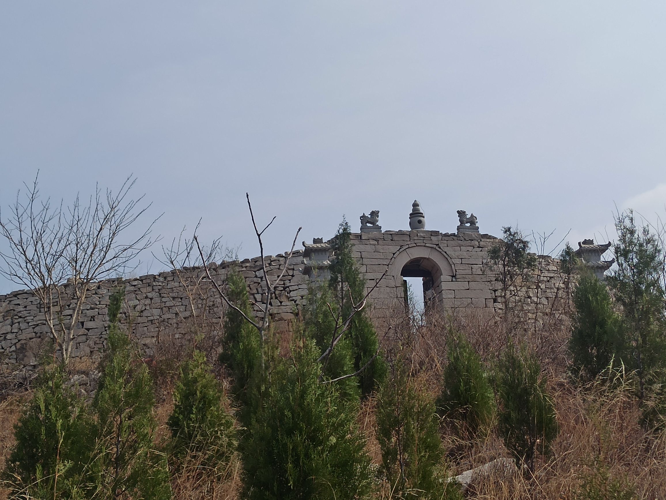 石坞洞山山寨遗址旅行图片 3