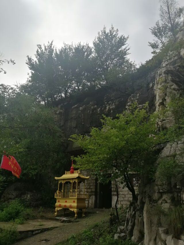 石坞洞山山寨遗址旅行图片 3
