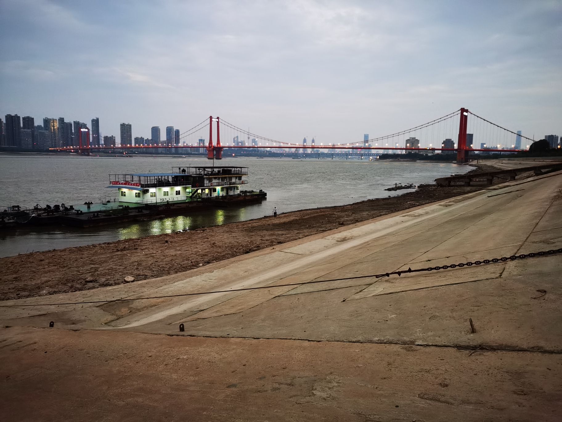 八铺街江滩旅行图片 2