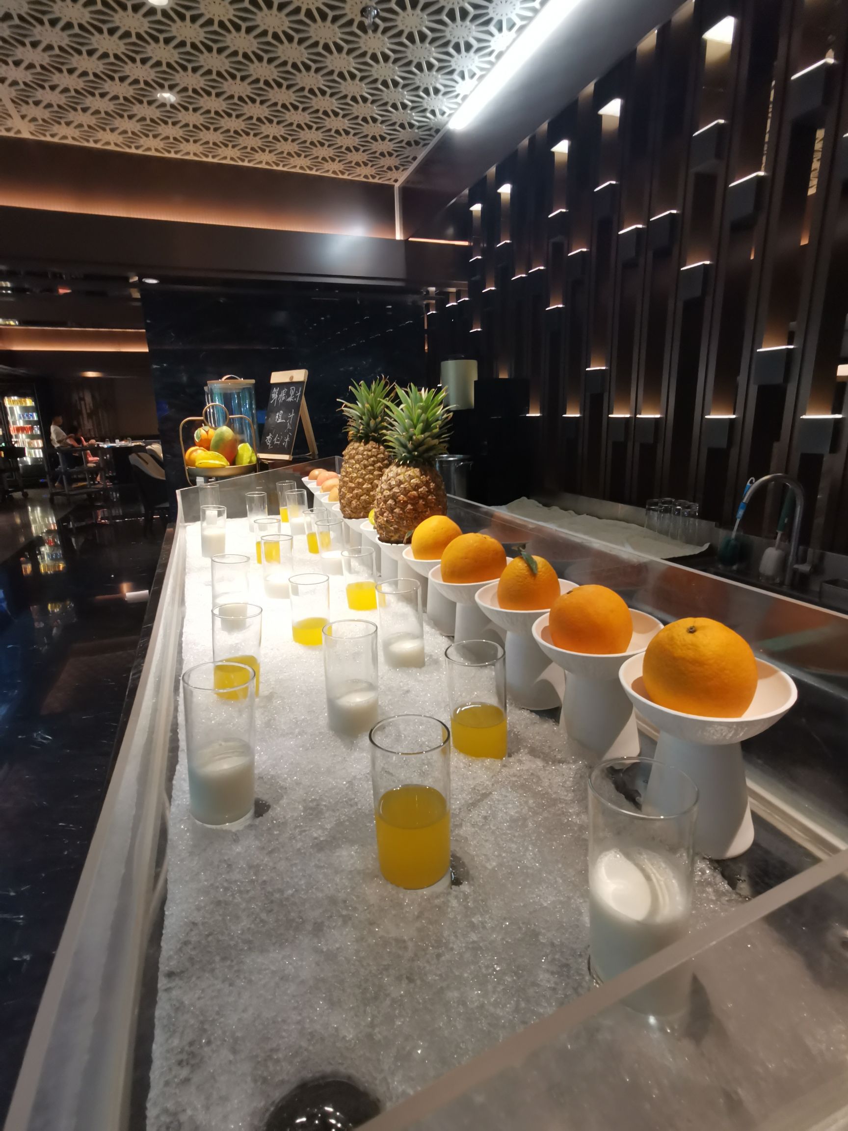义华园温泉水汇(国际银座店)