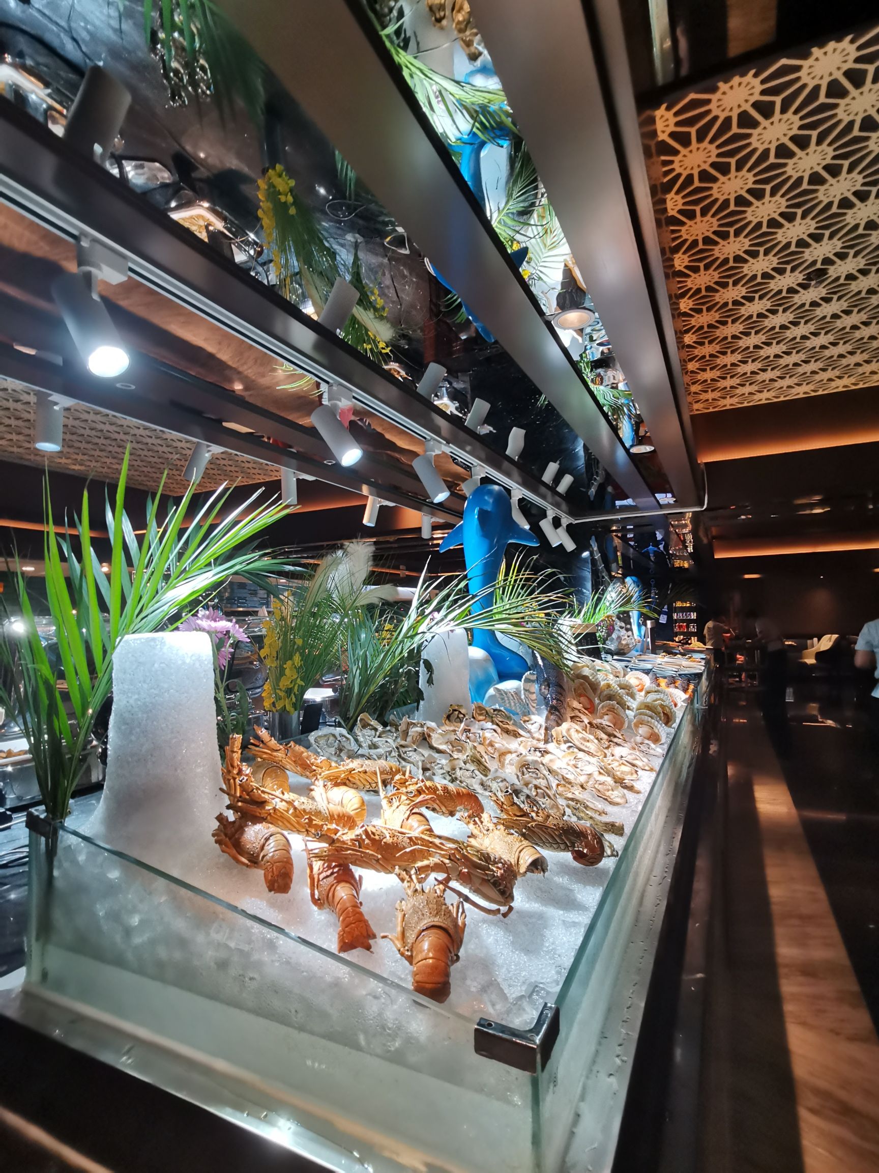 义华园温泉水汇(国际银座店)