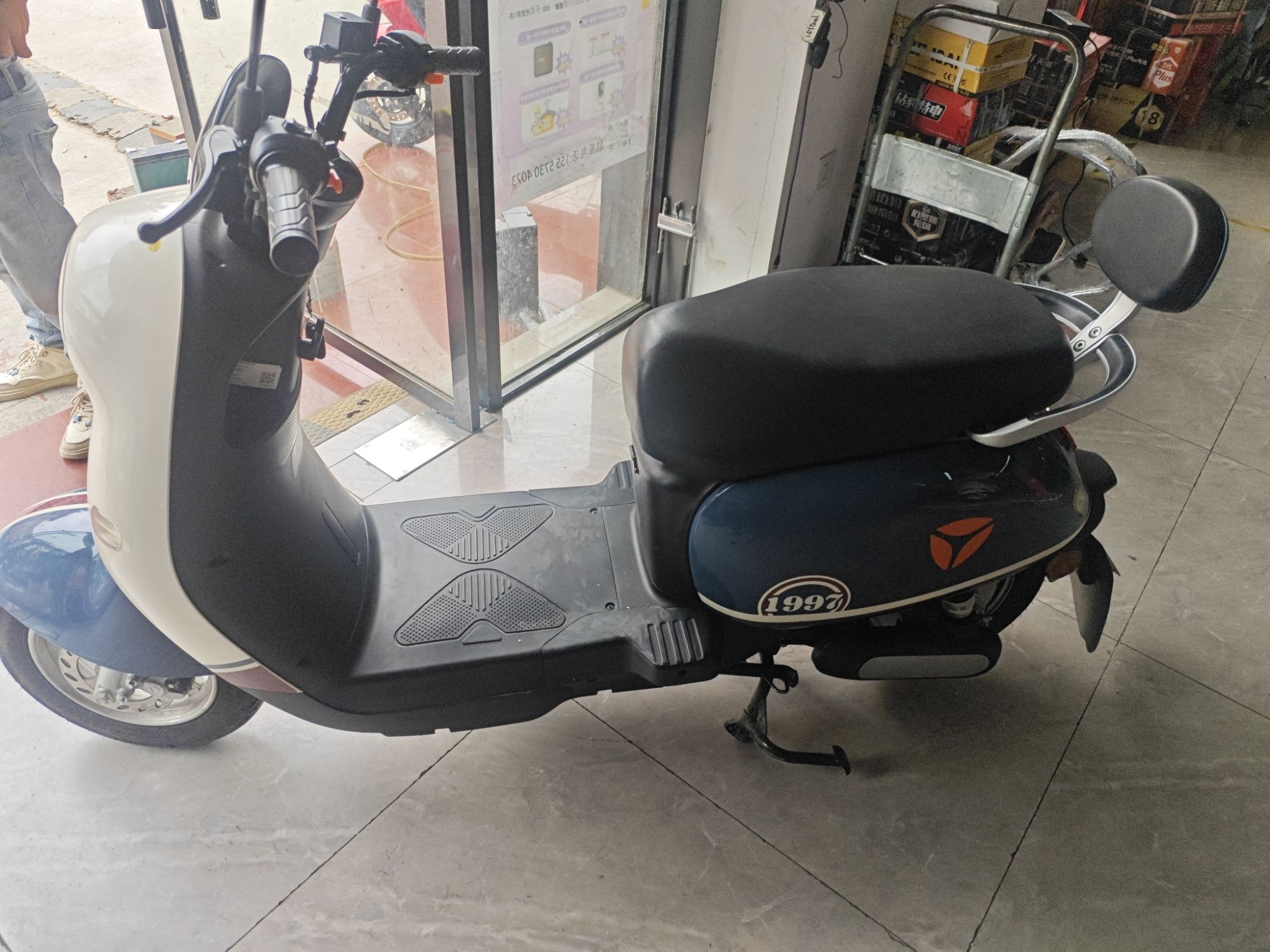 雅迪(吉蚂路店)出租电动车上门修电动车