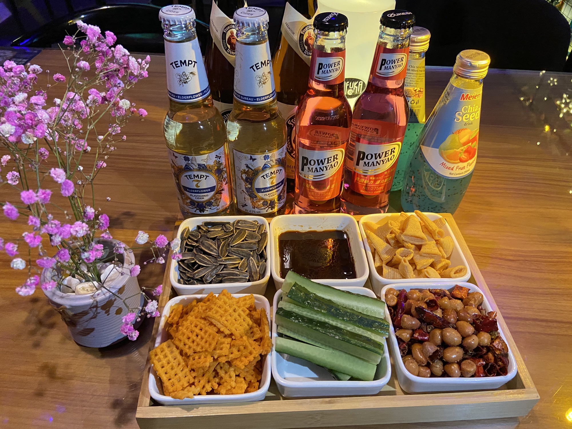 场地封面-卡夫卡小酒馆(金地·西沣公元二期店)