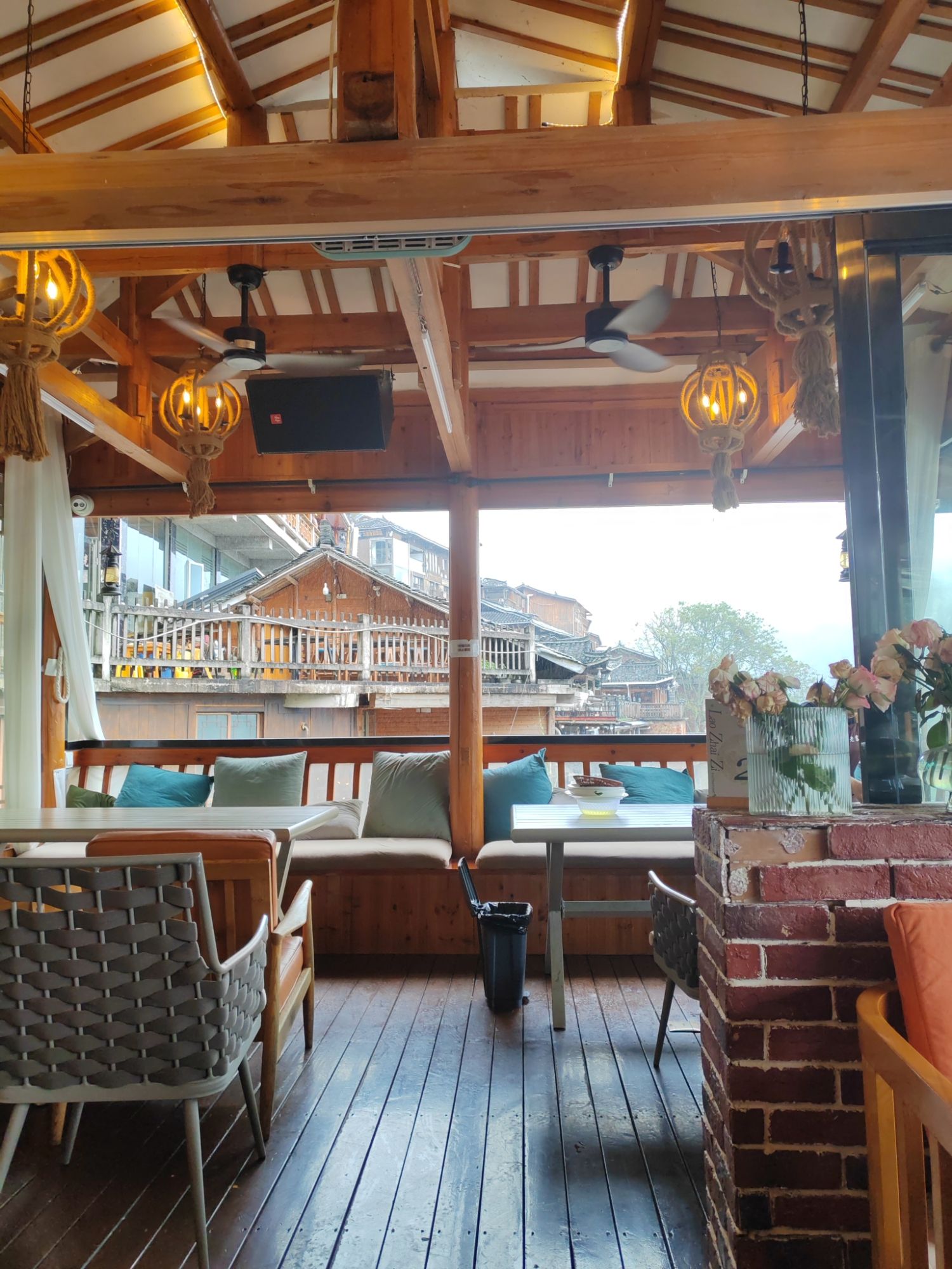 老寨子全景餐厅