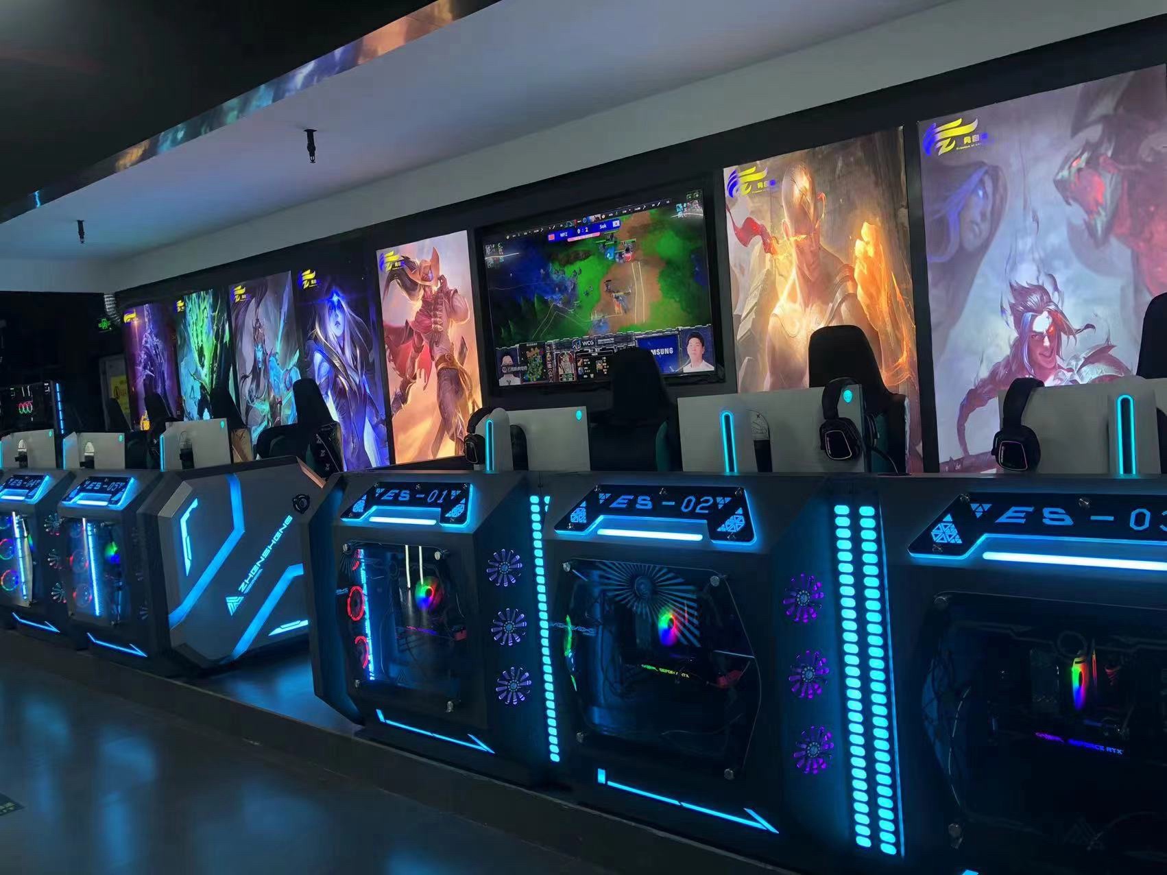 竞自由电竞网咖