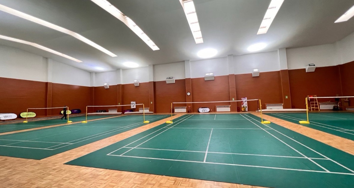 场地封面-顺羽飞扬羽毛球俱乐部