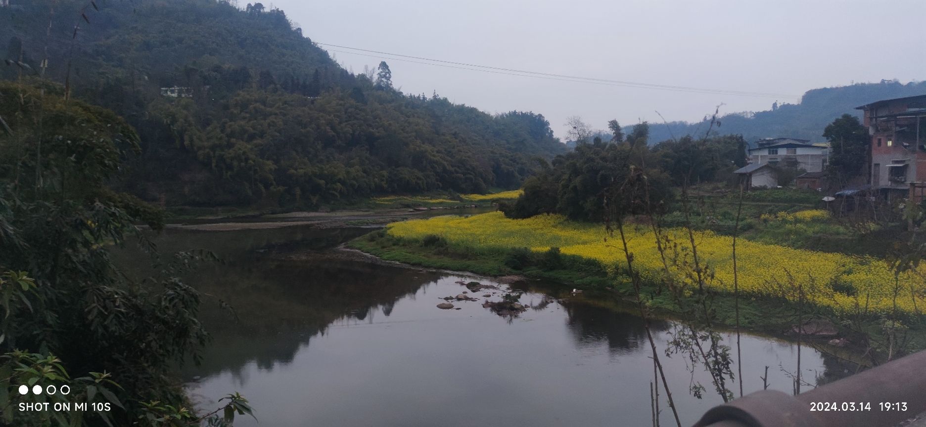 了情岩瀑布旅行图片 1