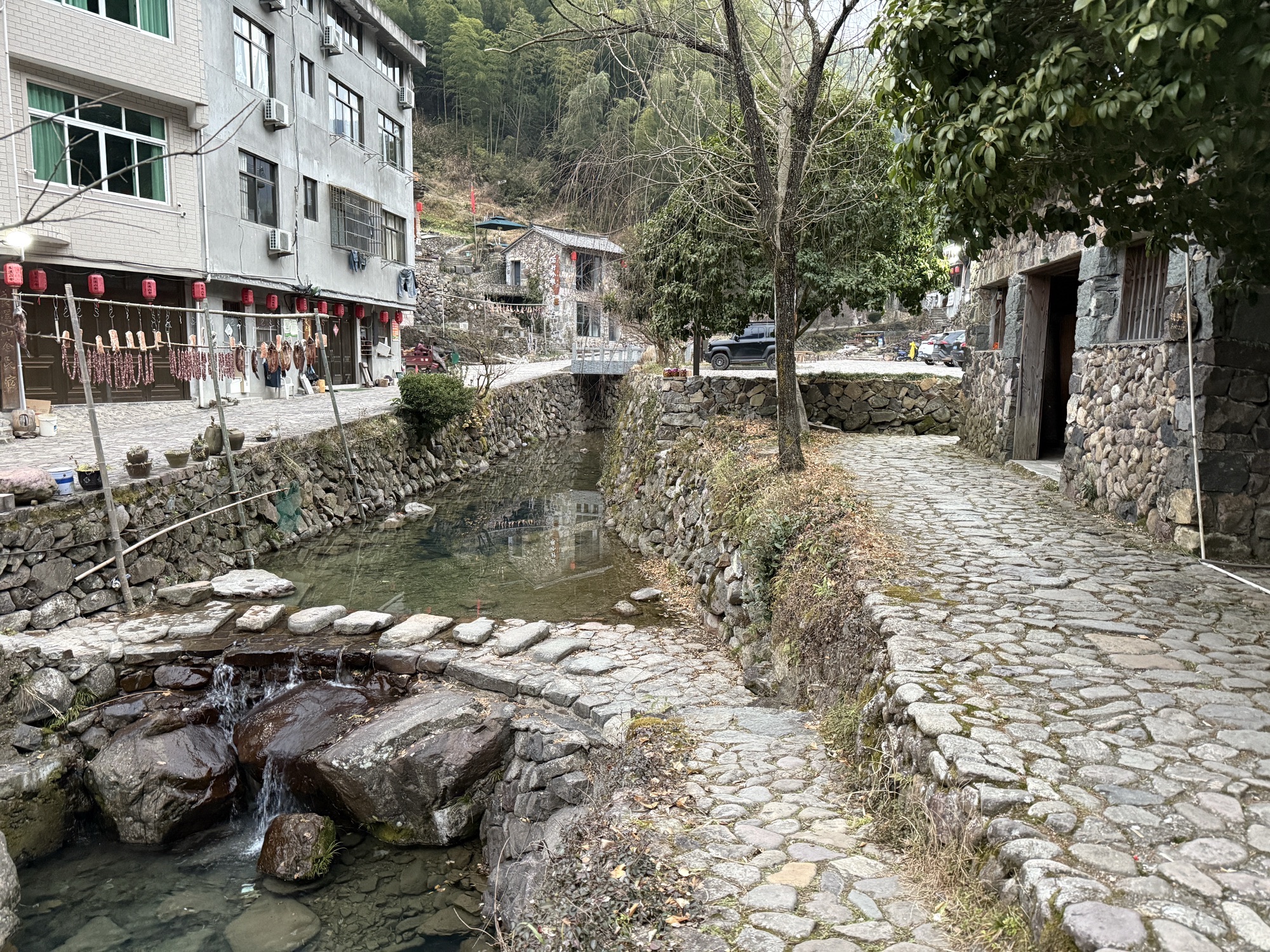 岩下石头村景区旅行图片 2