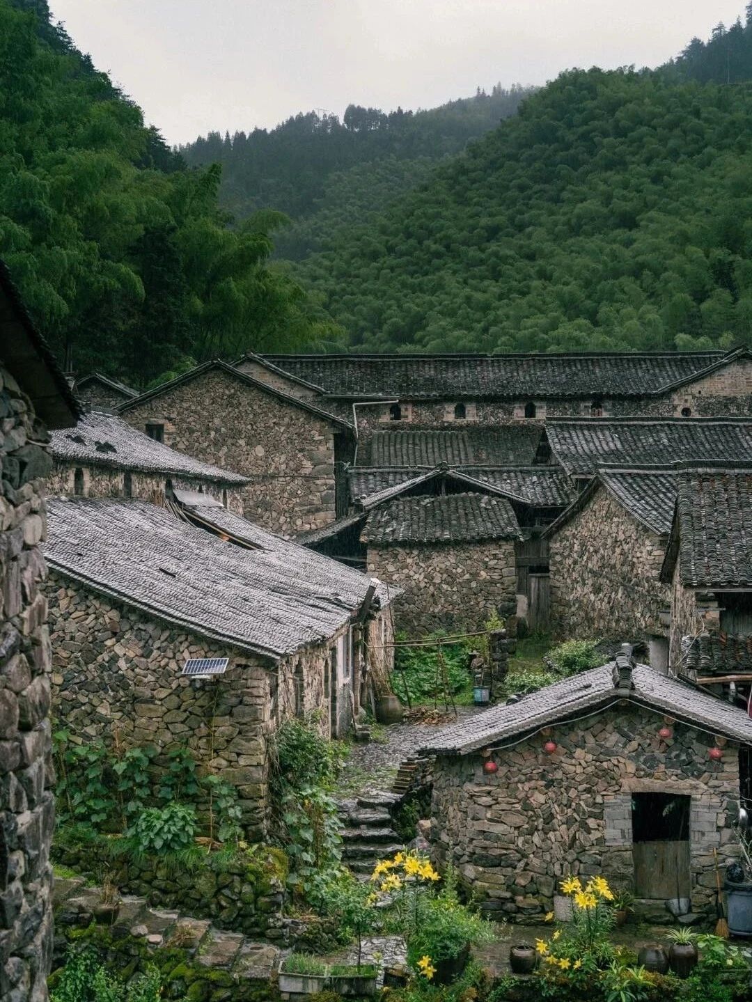 岩下石头村景区旅行图片 2