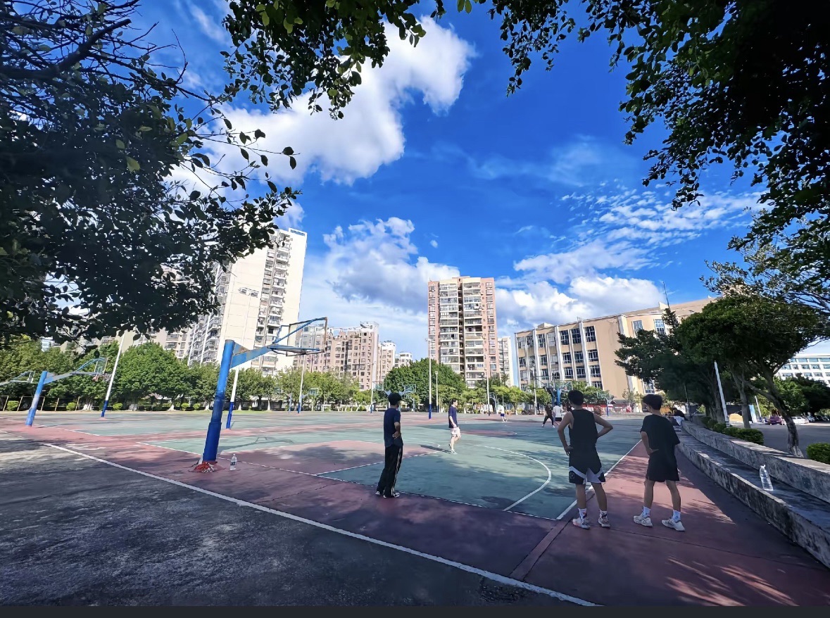 梧州市第二职业中等专业学校(富民教学区)
