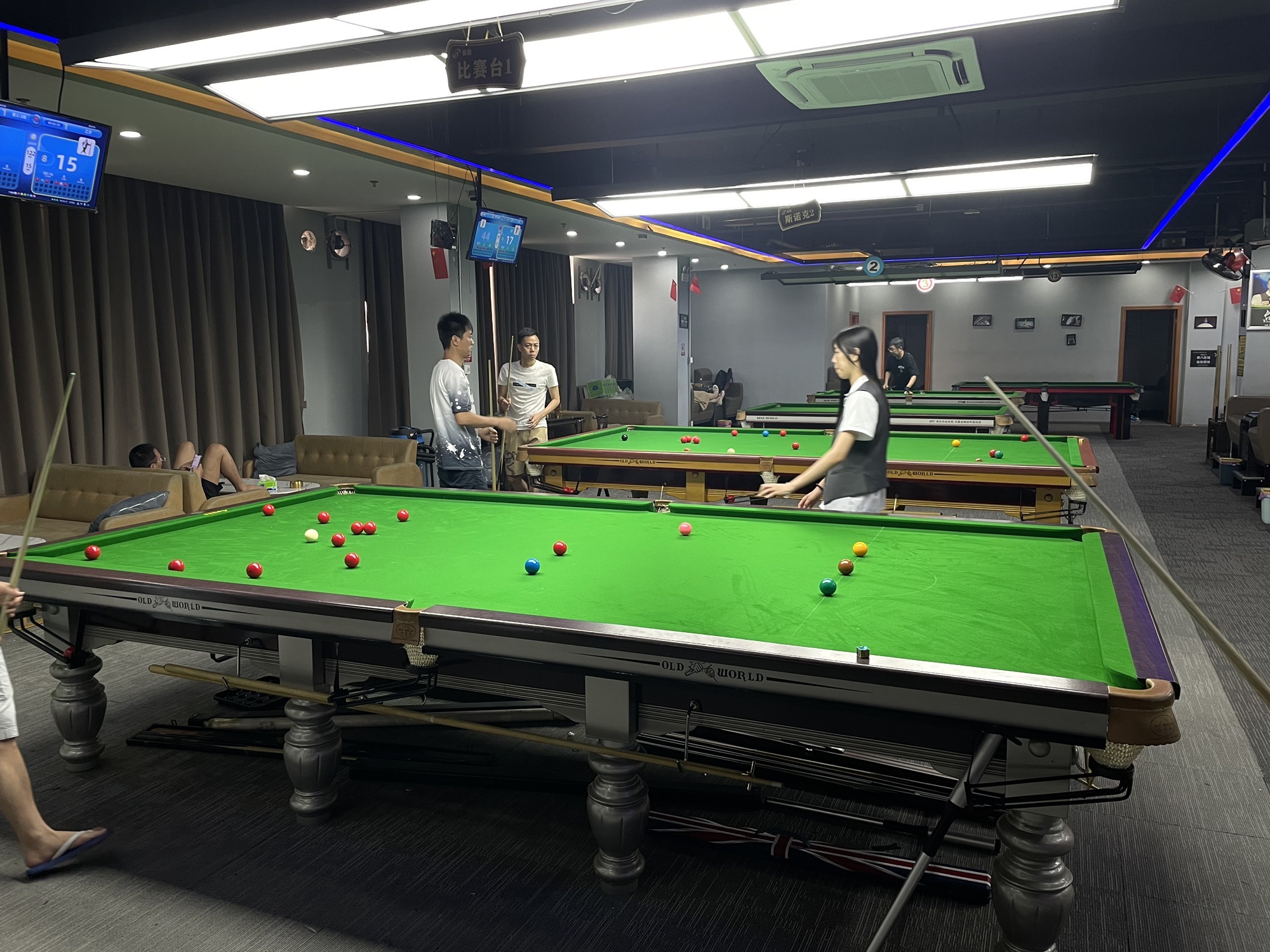 场地封面-金逸台球俱乐部