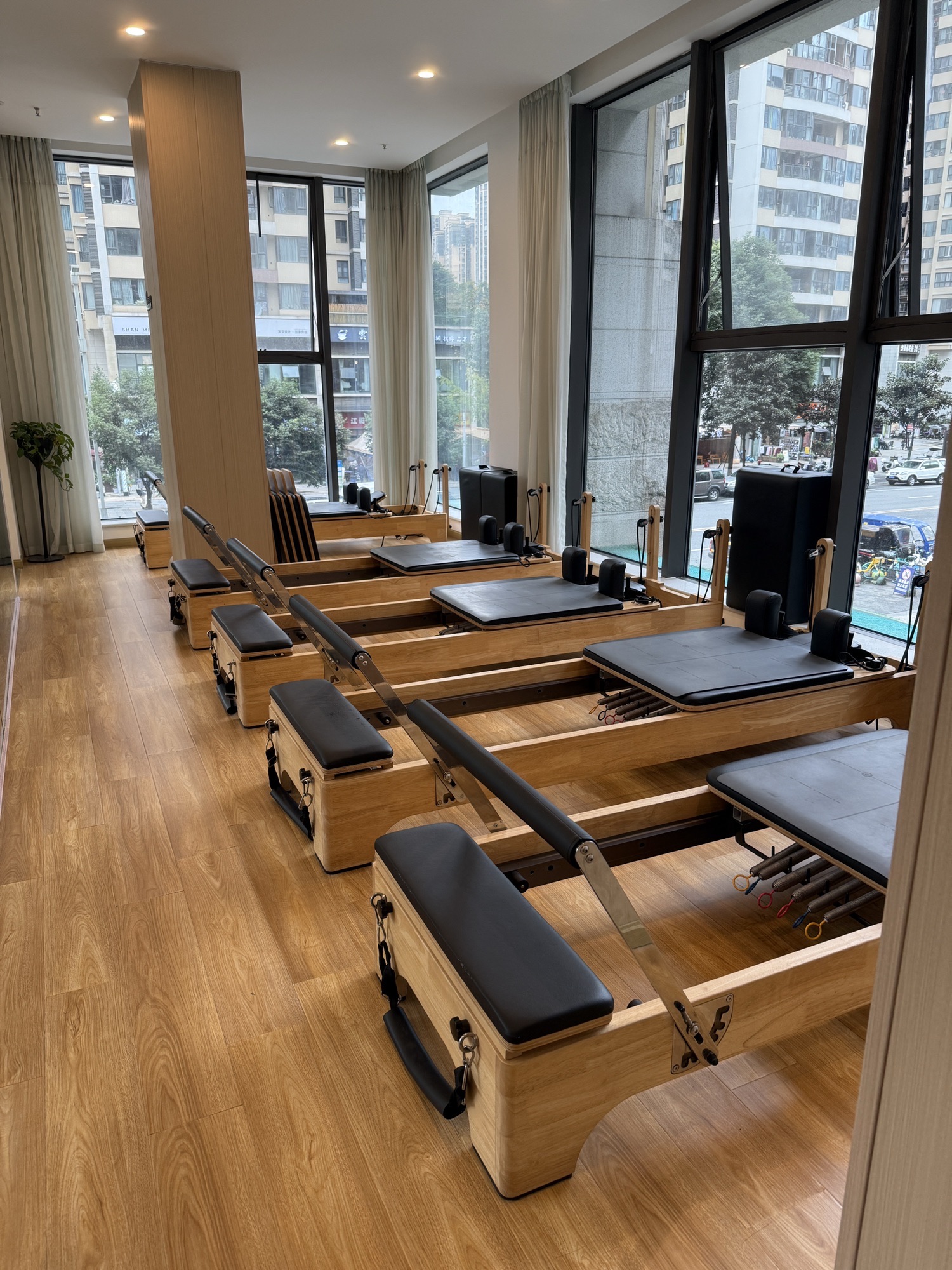 场地封面-羿刻互动·珏兰瑜伽普拉提(千禧河畔店)