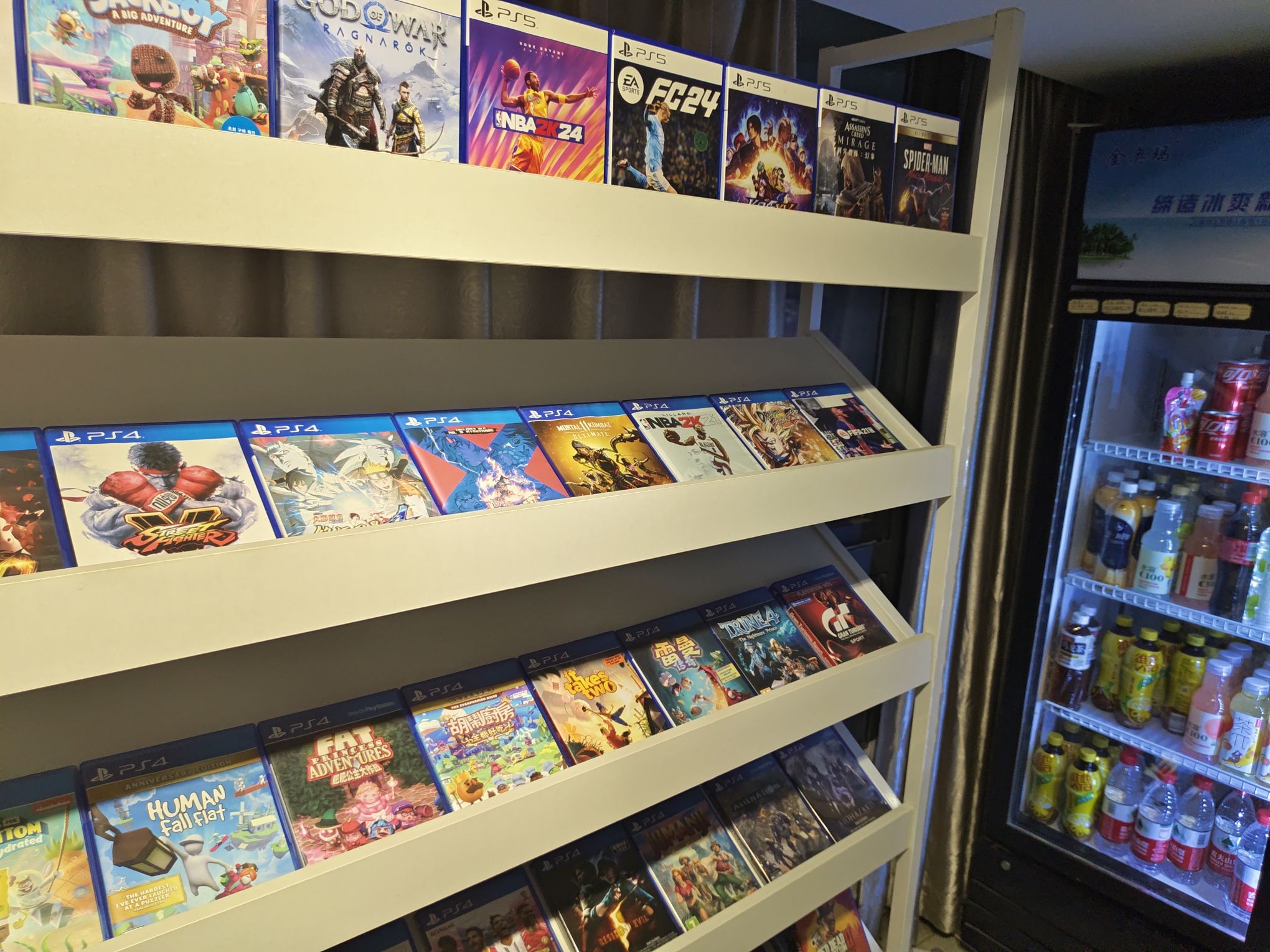 蚂蚱电玩PS5·PS4·Switch(下沙店)