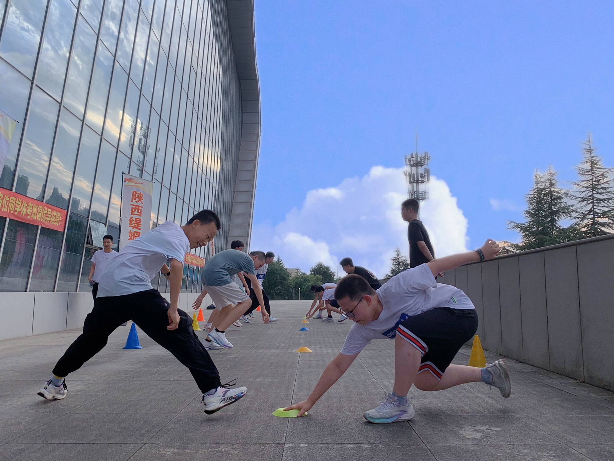 陕西缇姆体育(高新文理学院校区)