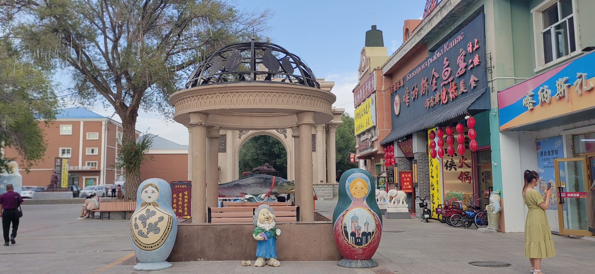 中俄老码头风情街景区