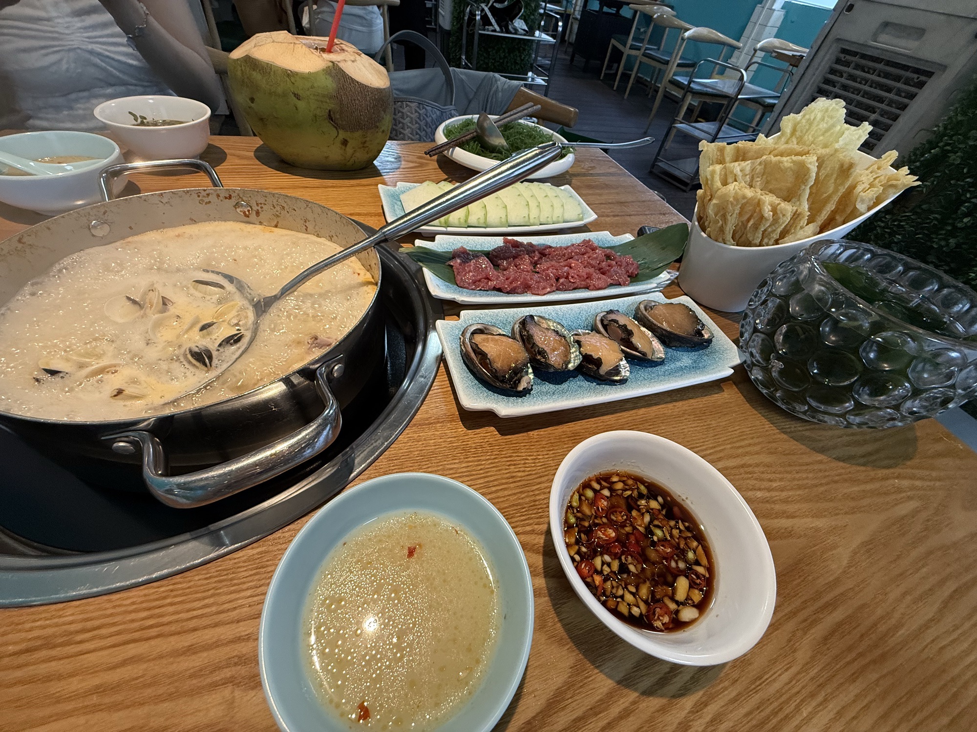 椰梦·海鲜糟粕醋·椰子鸡(椰梦长廊店)