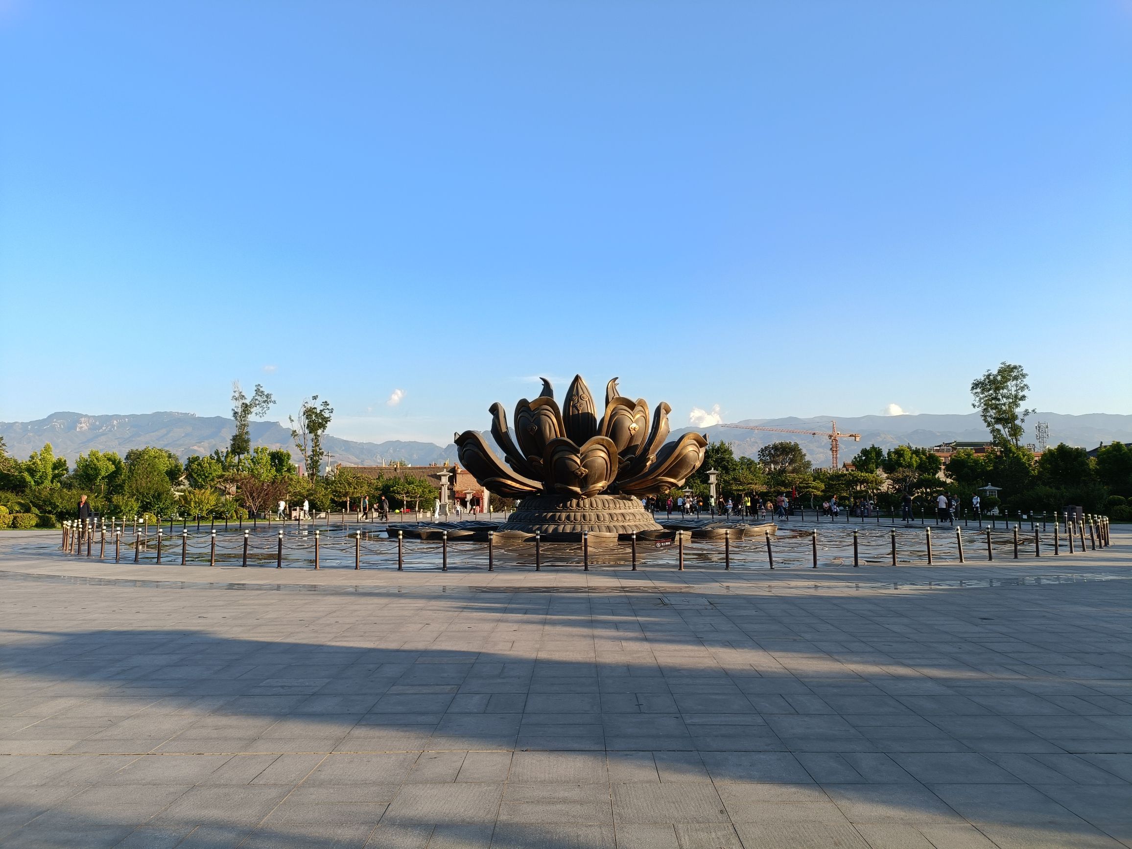 莲花广场旅行图片 2