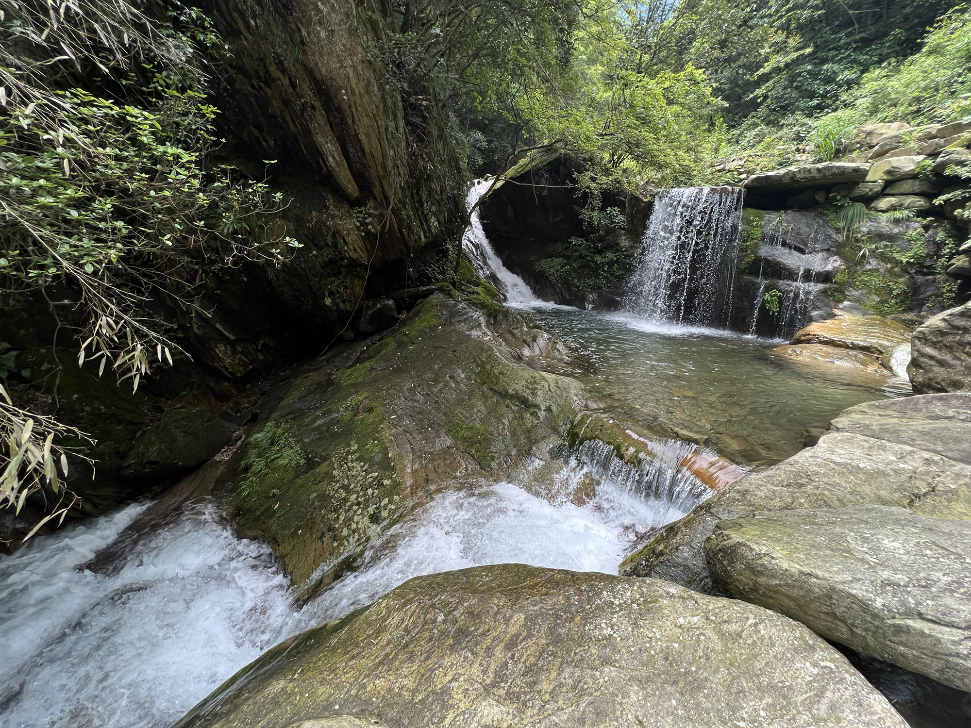 高泽雨瀑布潭旅行图片 2