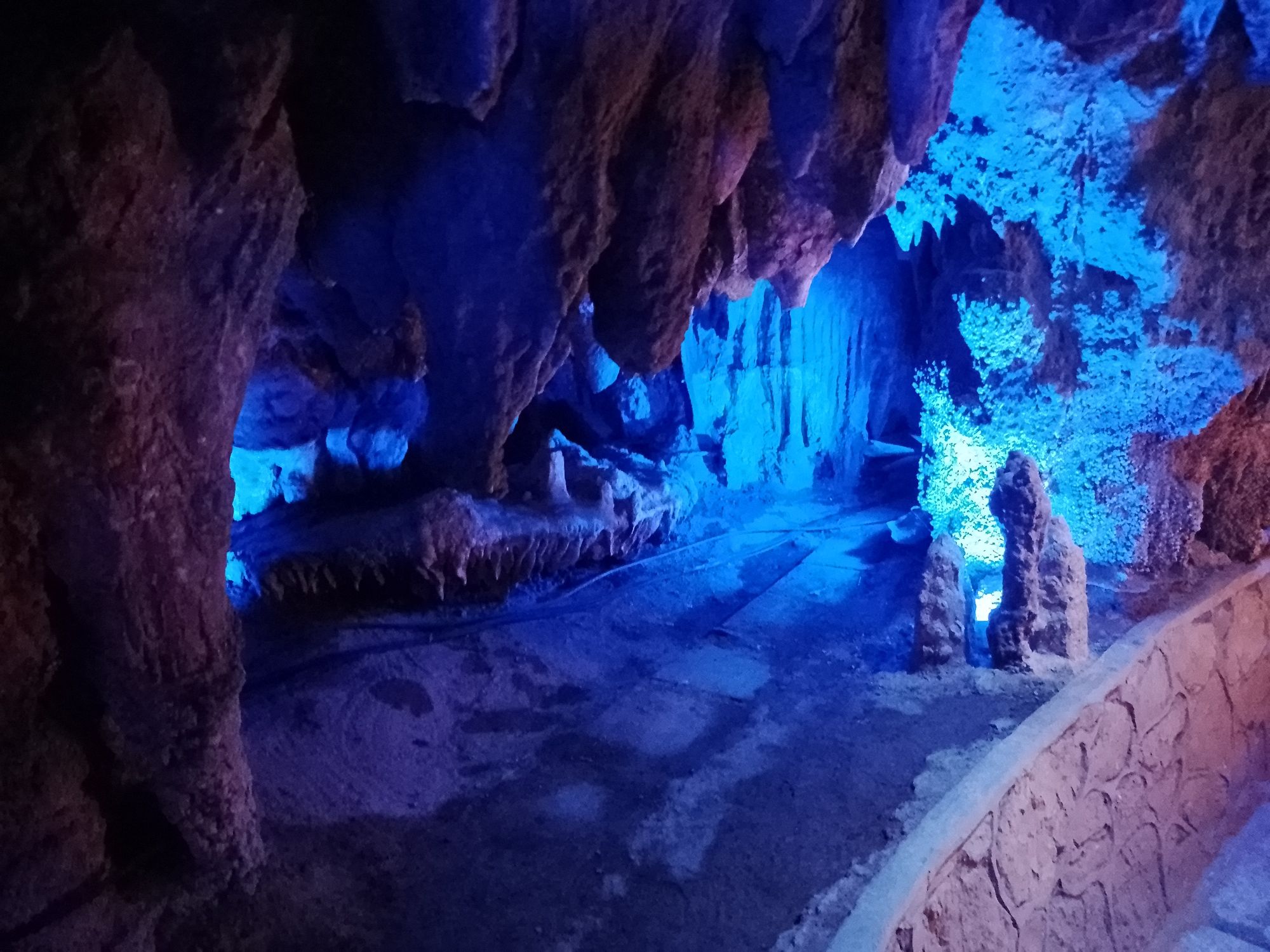 宝晶宫溶洞旅行图片 1