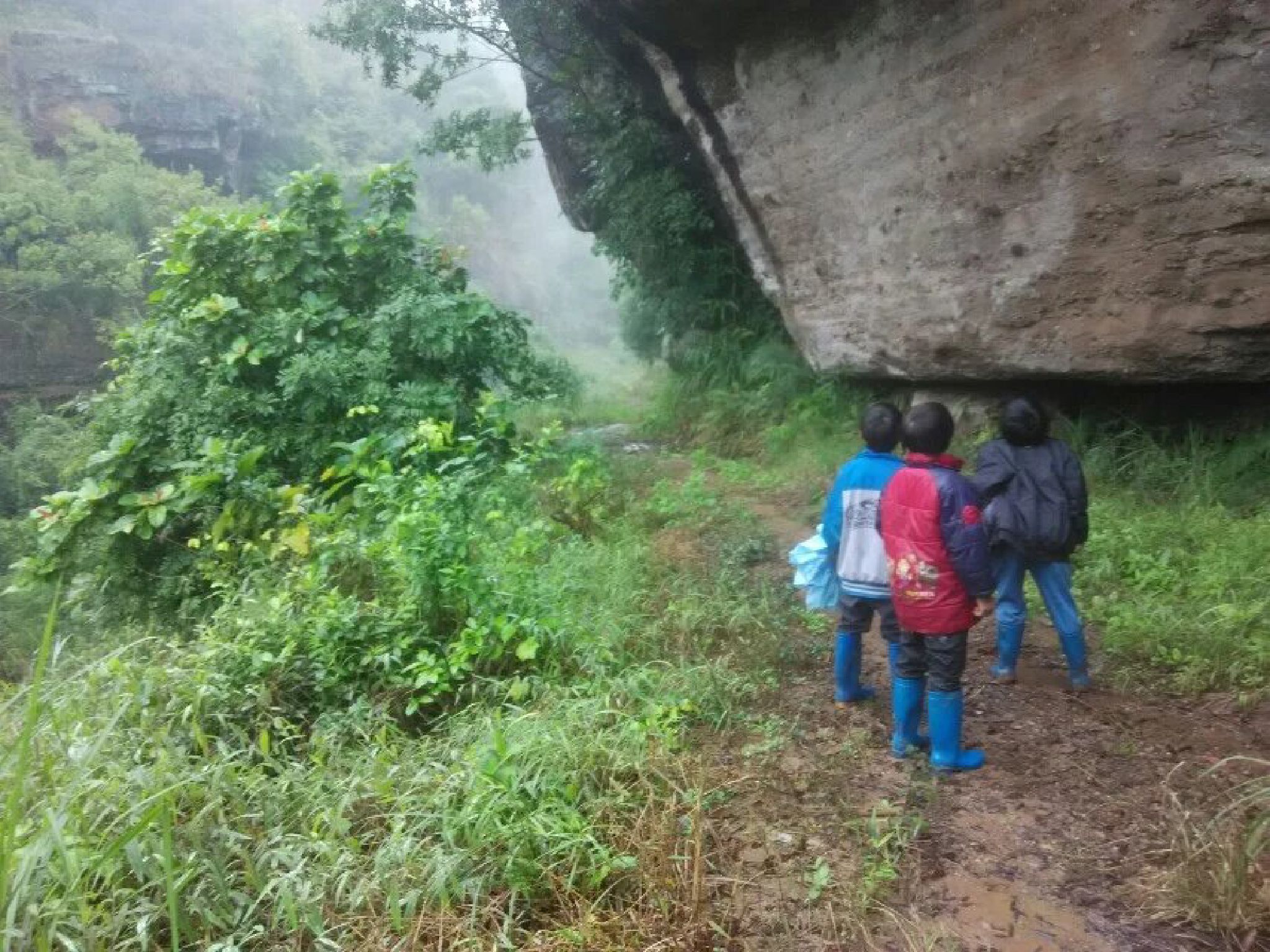 木根镇秀南村水帘洞旅行图片 2