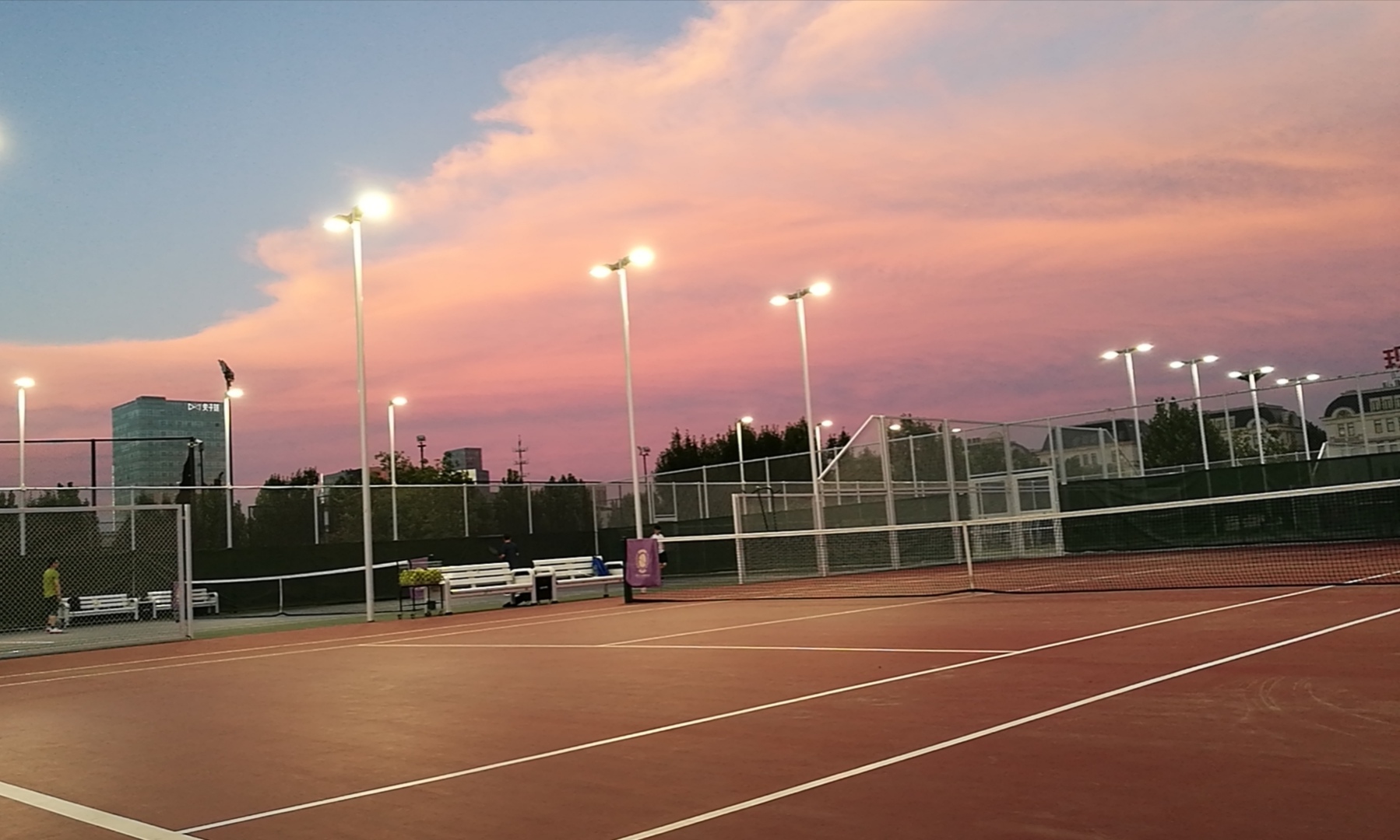 场地封面-玩有引力俱乐部(亦花园店)