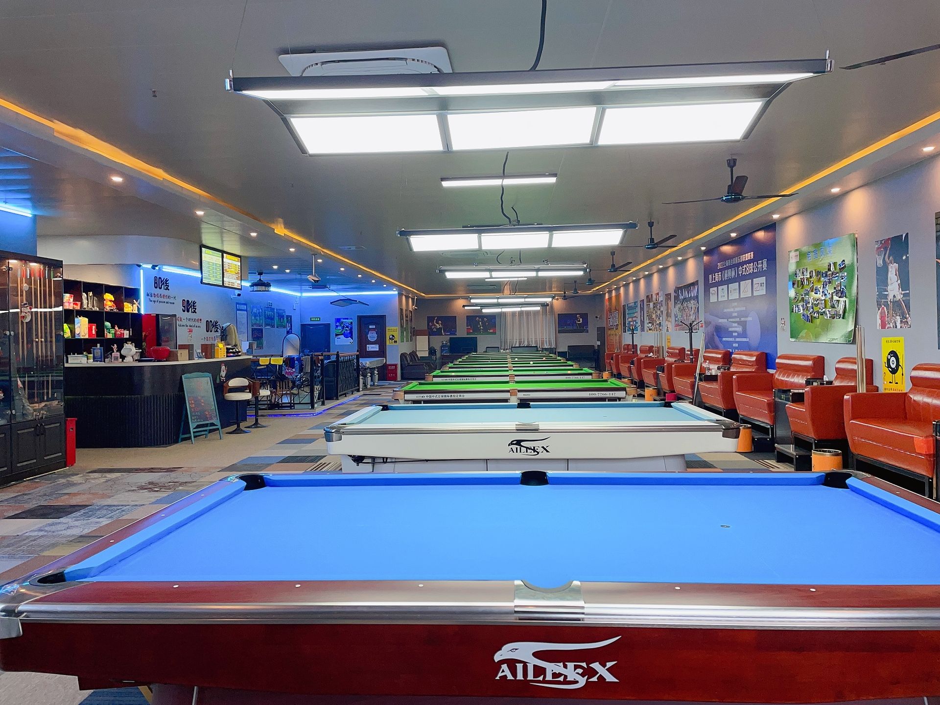 场地封面-臣苑台球俱乐部
