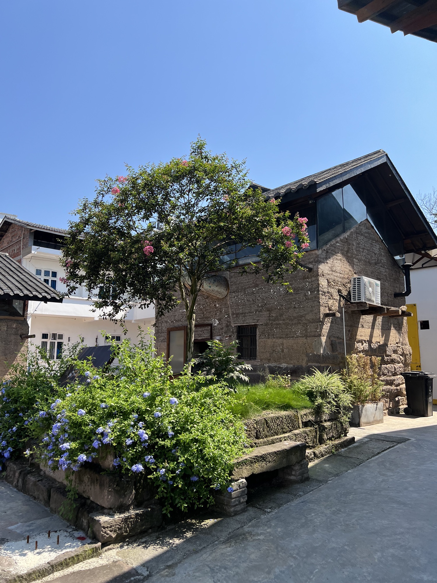 莲花穴艺术院落旅行图片 3