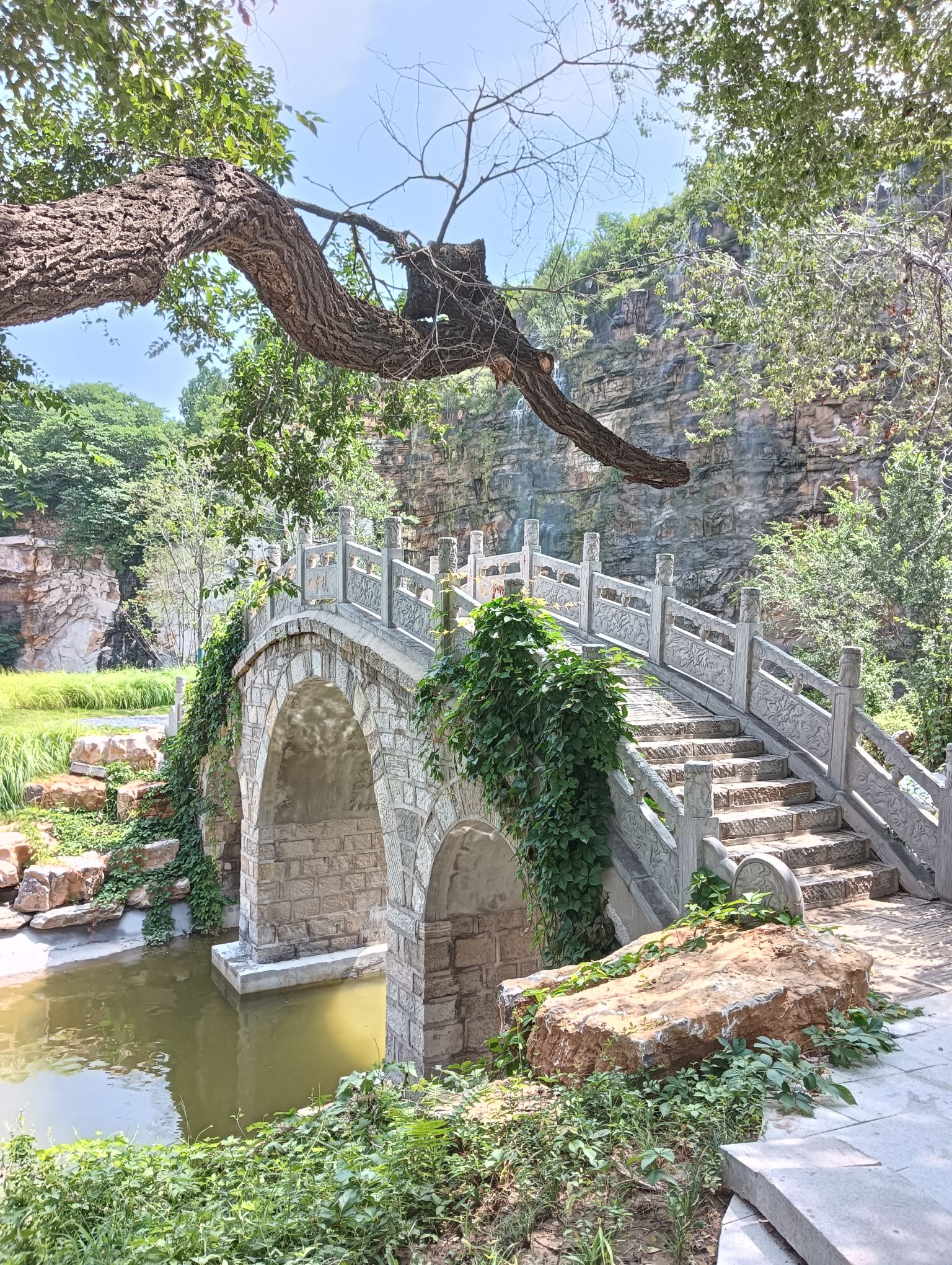 鱼山曹植风景区