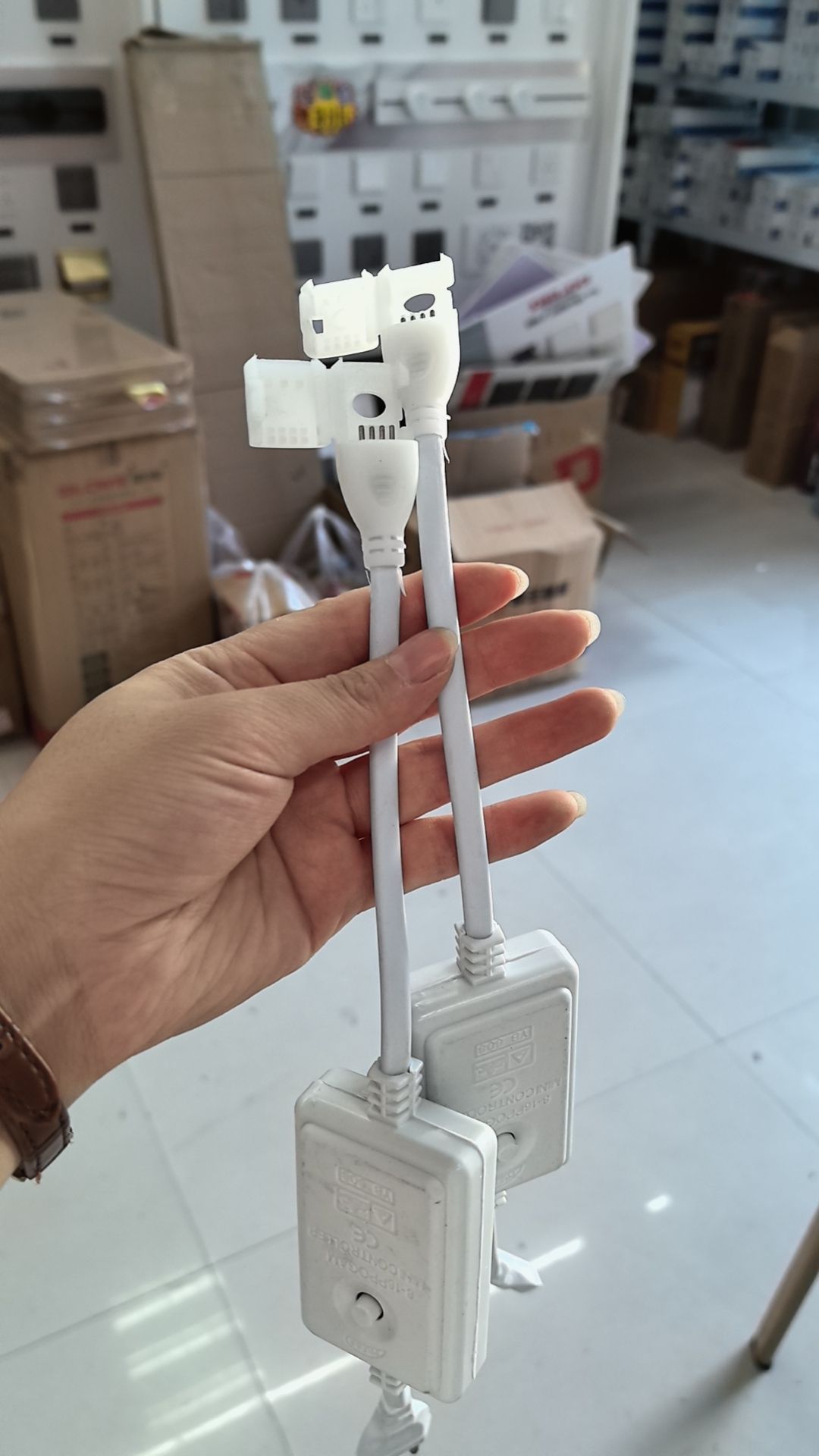 德力西电气拳王插座