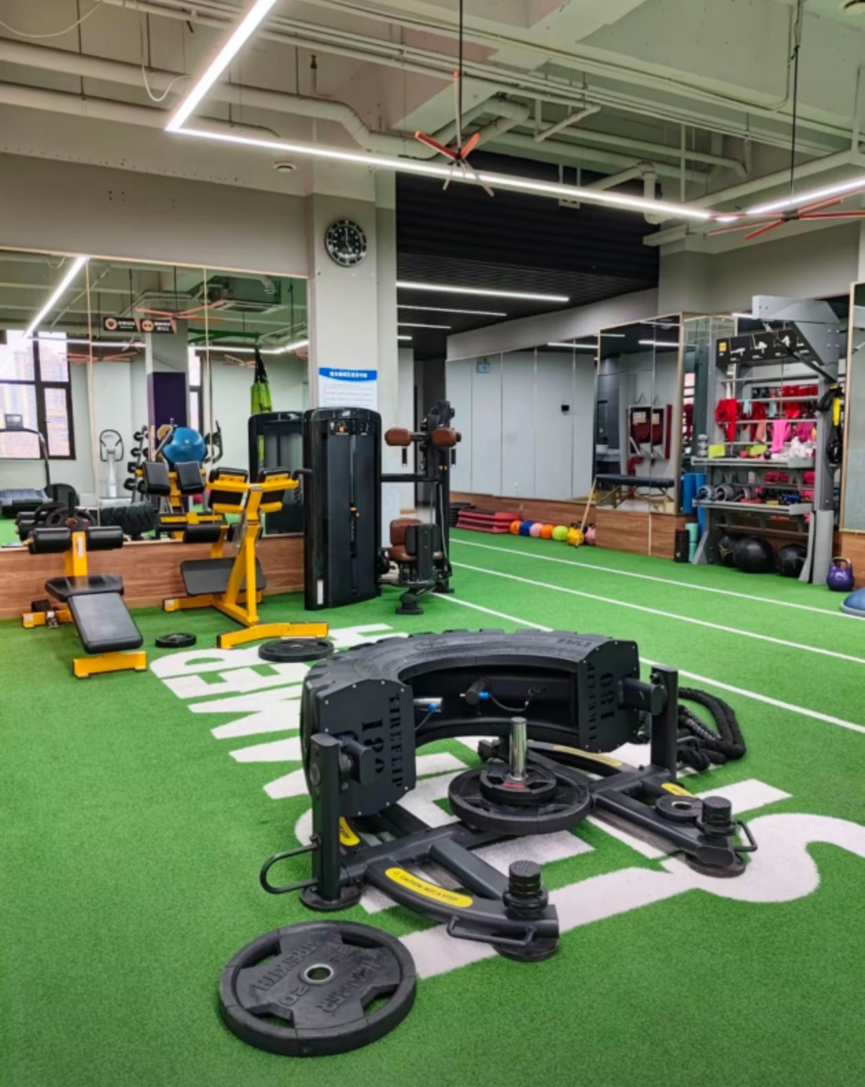 场地封面-50+Fitness健身(西安恒大翡翠华庭店)