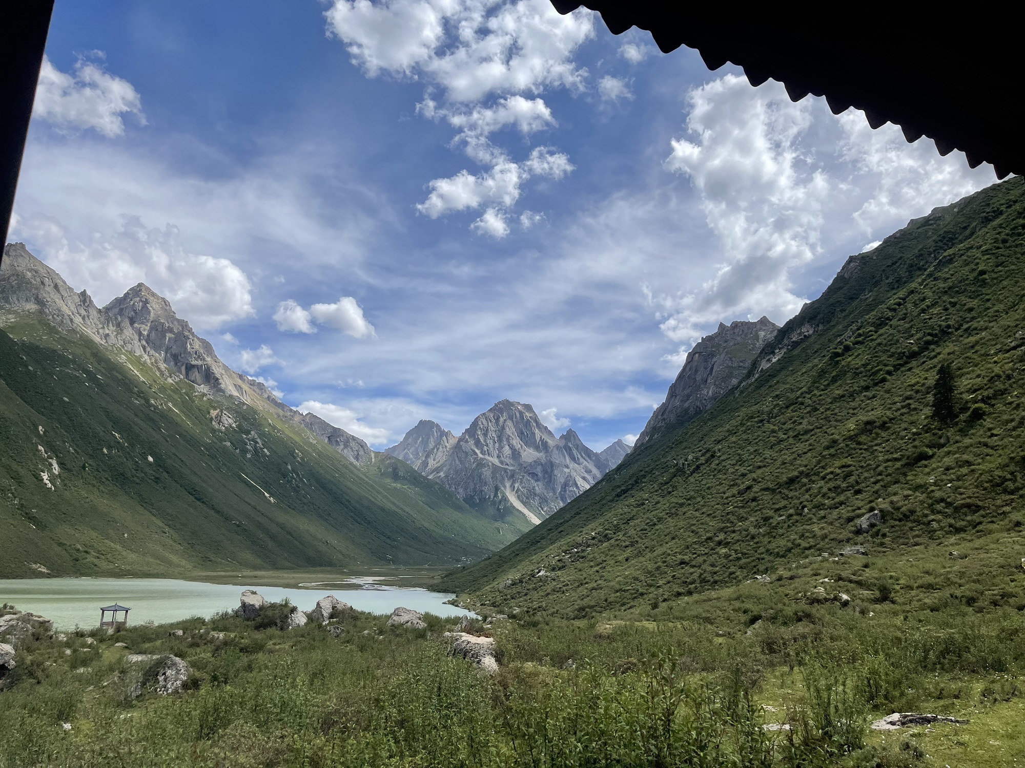 马尼仁措湖景区旅行图片 3