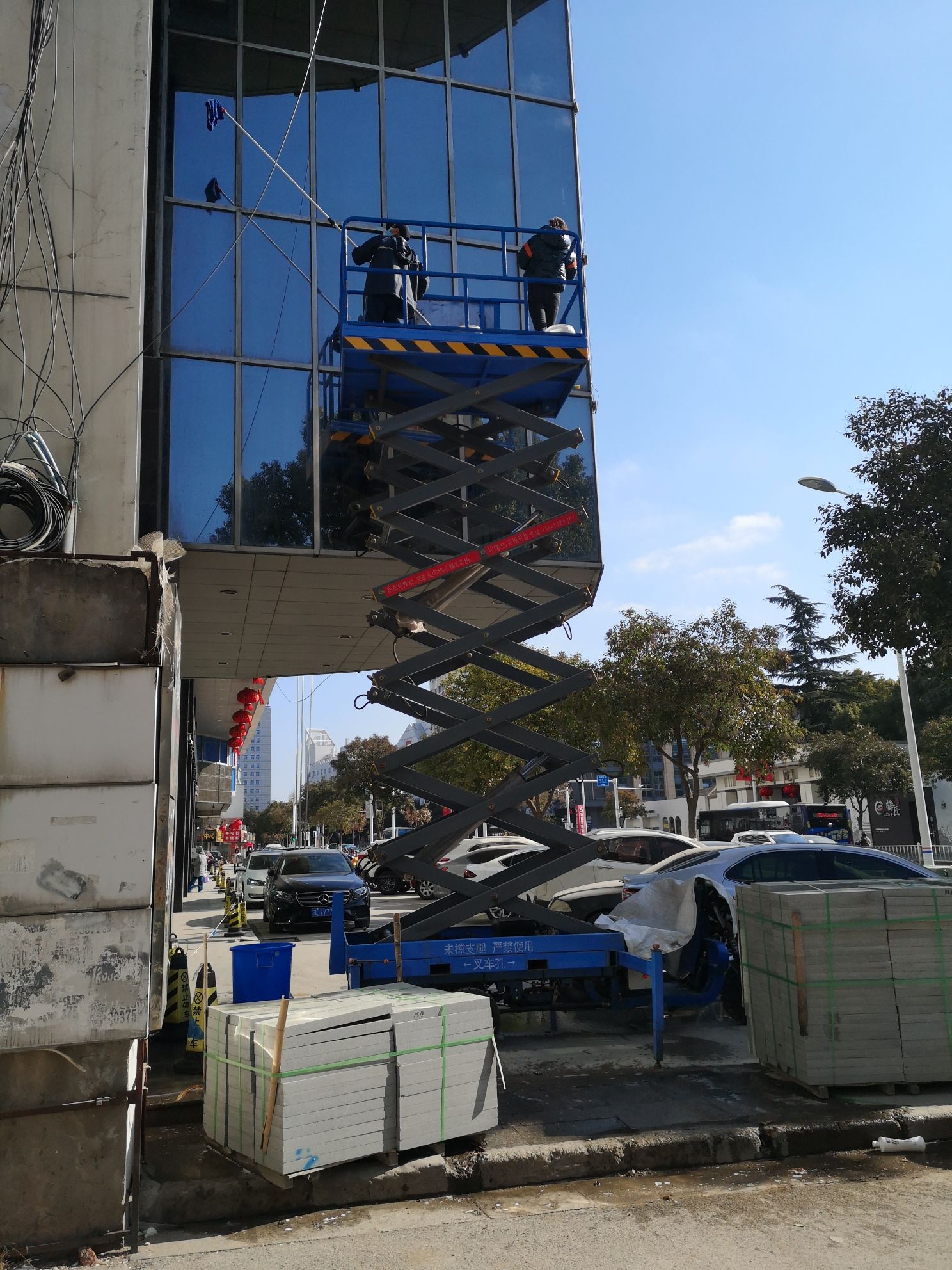 吊车登高车出租(镇江市登冠工程机械租赁有限公司)