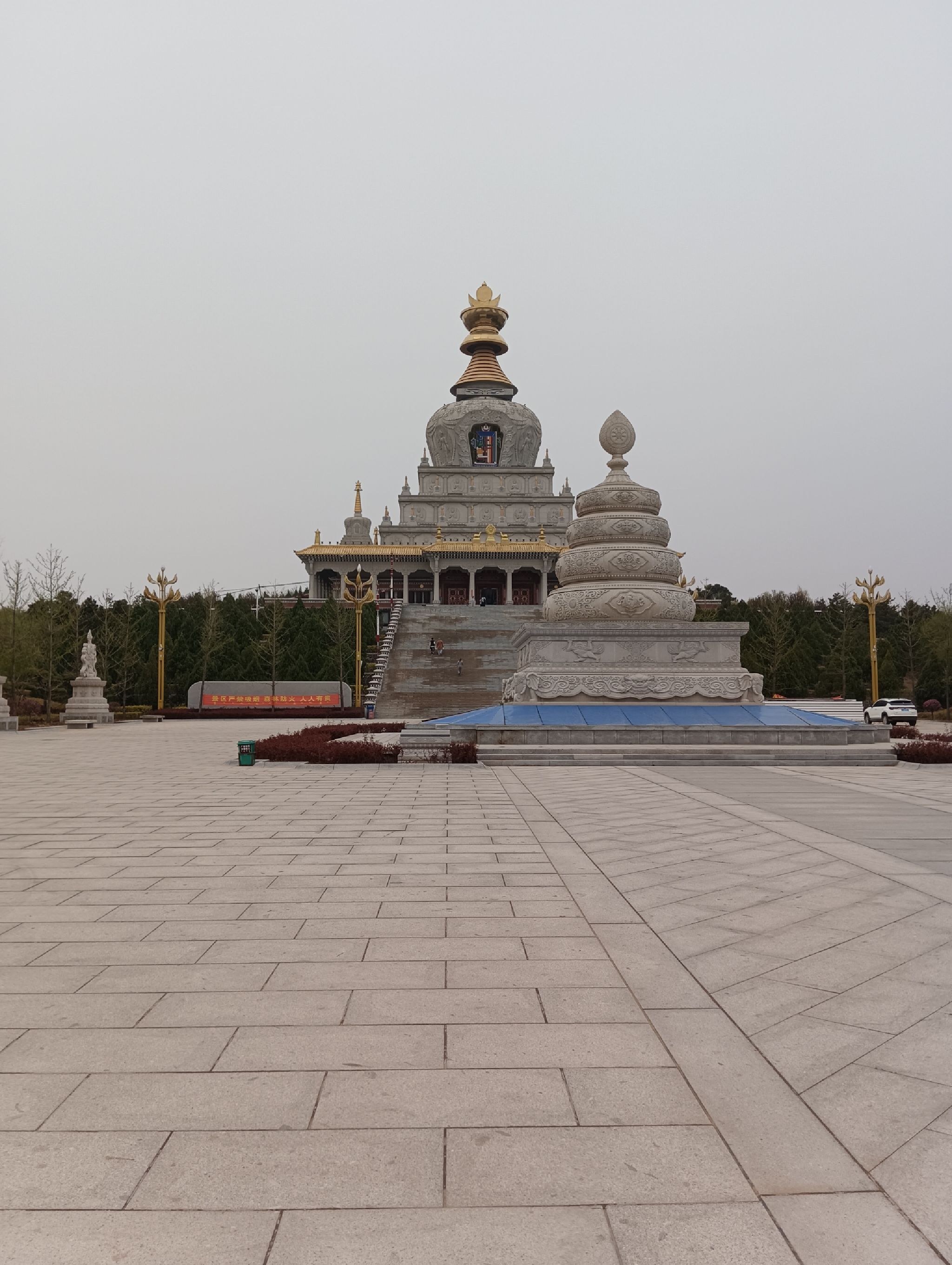 时轮金刚塔(前广场)旅行图片 3