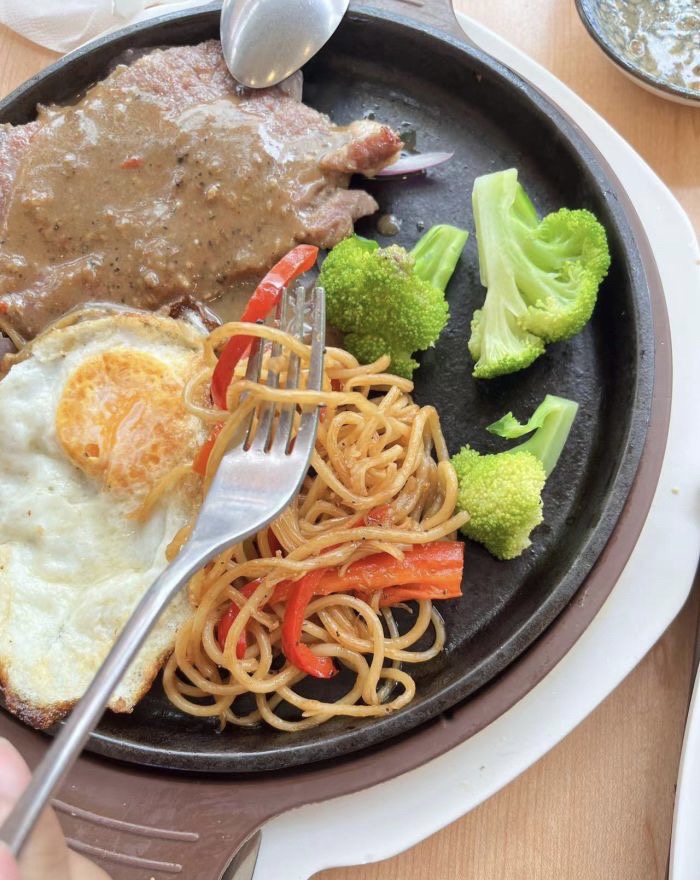 香登精致餐厅(炳草岗商业步行街店)