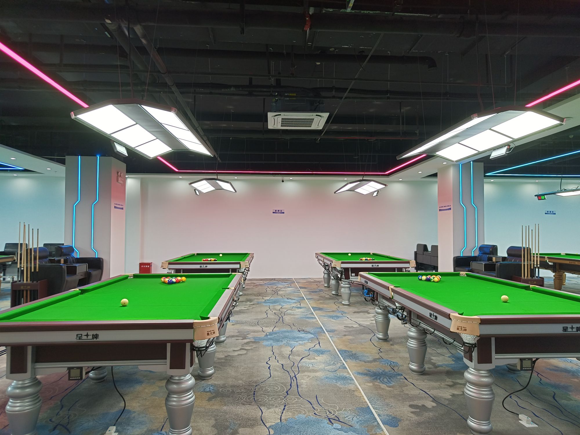 场地封面-魔力台球俱乐部
