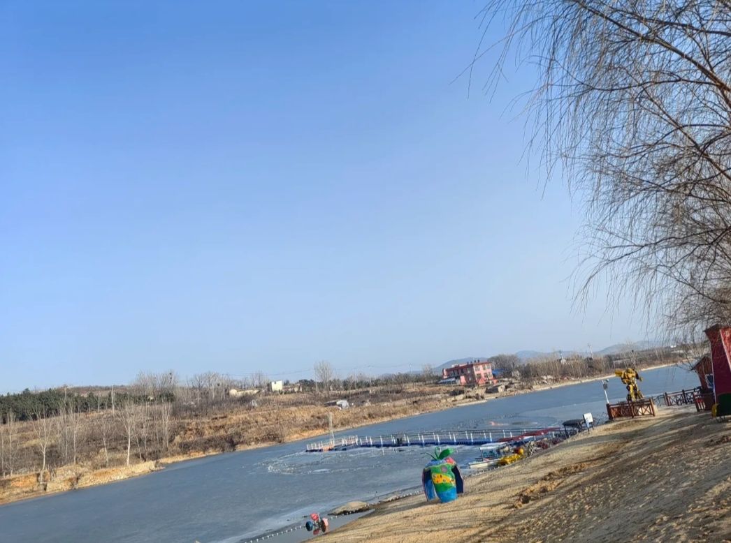 新泰莲花湖风景区旅行图片 1