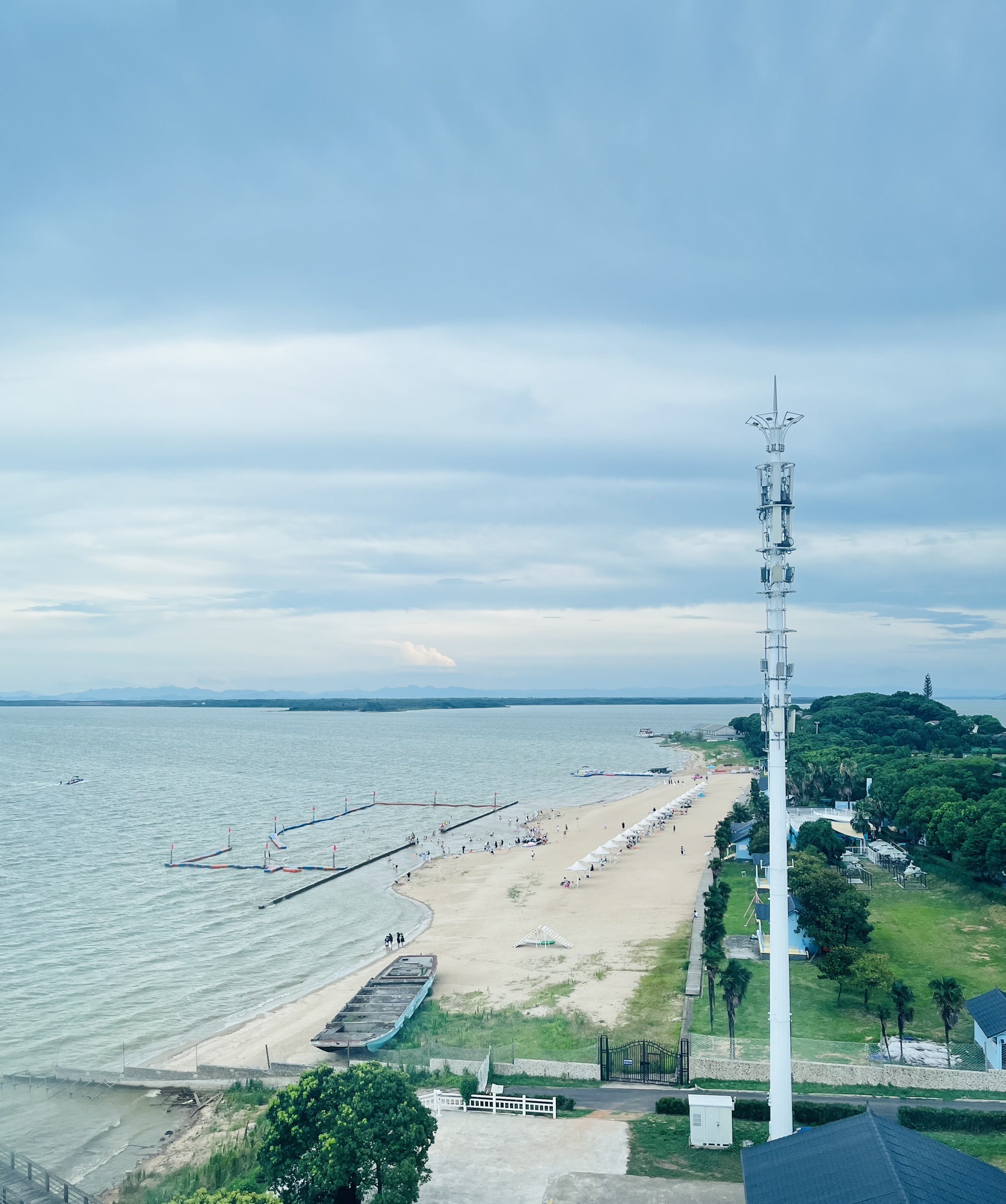 推荐场地-梁子湖沙滩浴场
