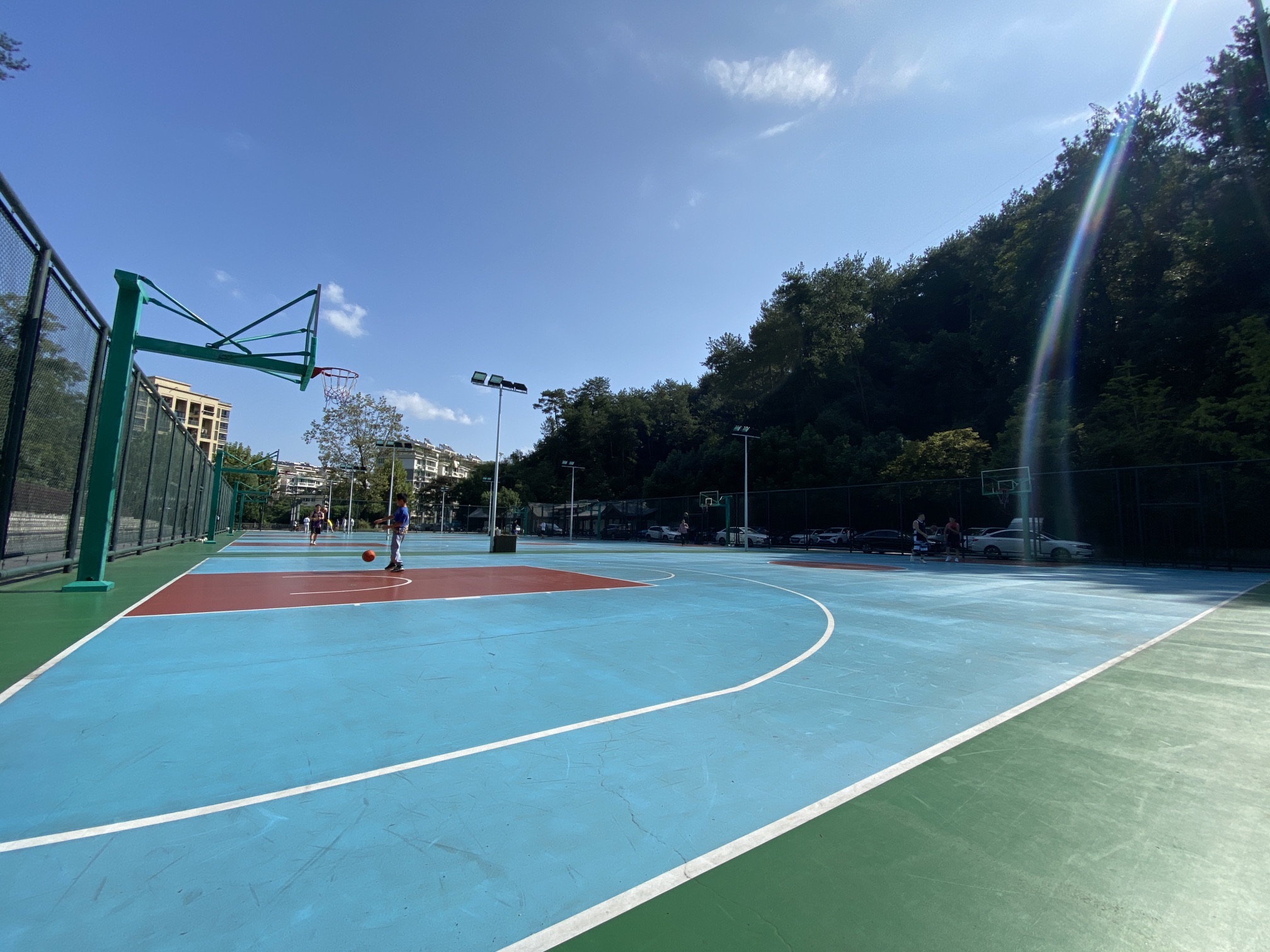 场地封面-千岛湖景秀花园篮球场