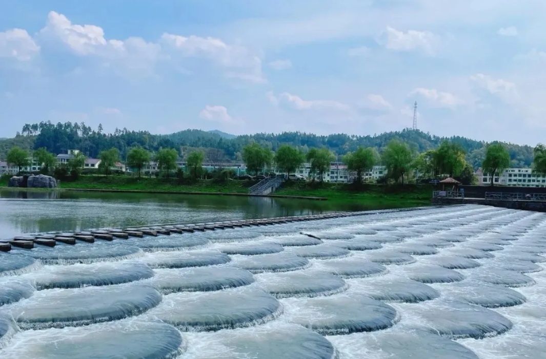 画里小河·网红鱼鳞坝旅行图片 2