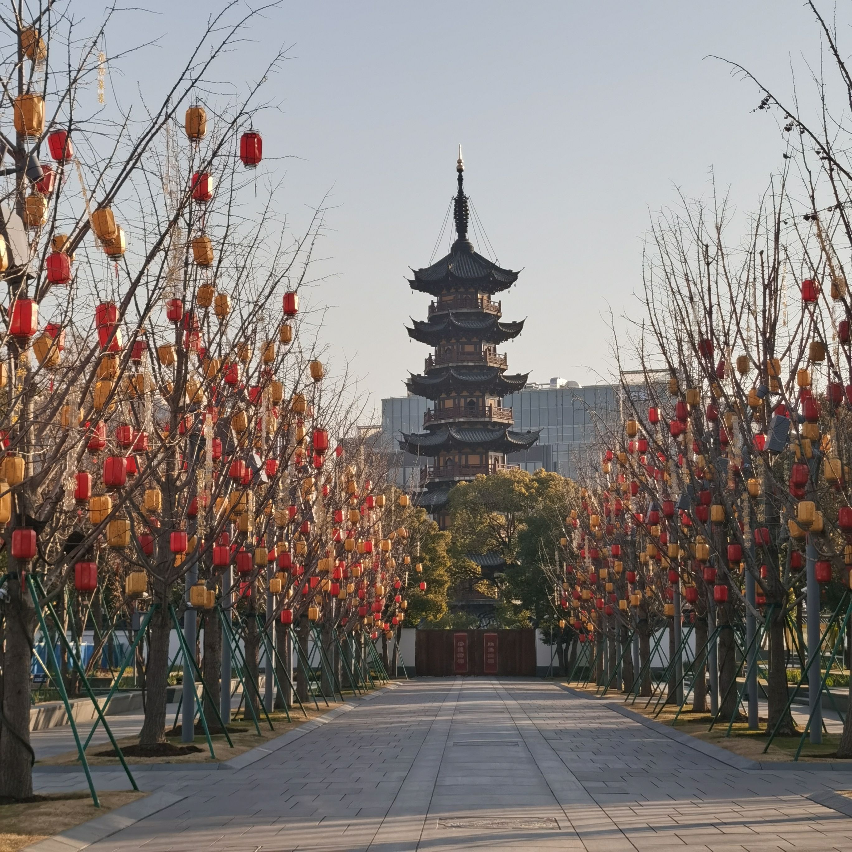 龙华寺