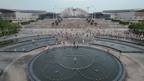 武汉国博中心音乐喷泉旅行图片 2