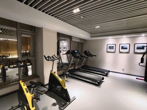 超鹿运动(万科九如府店)