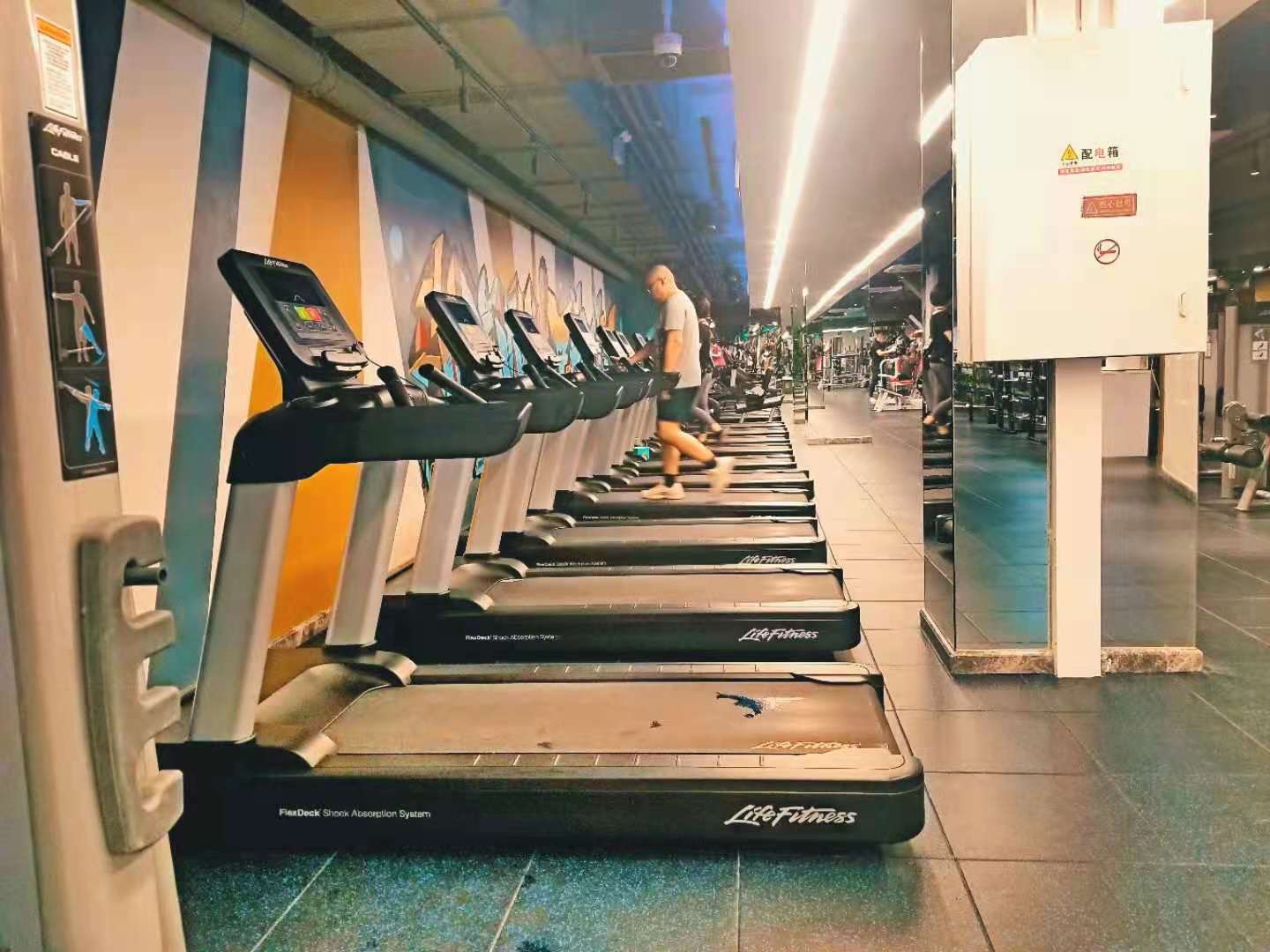 翅冀游泳健身(北京簋街店)