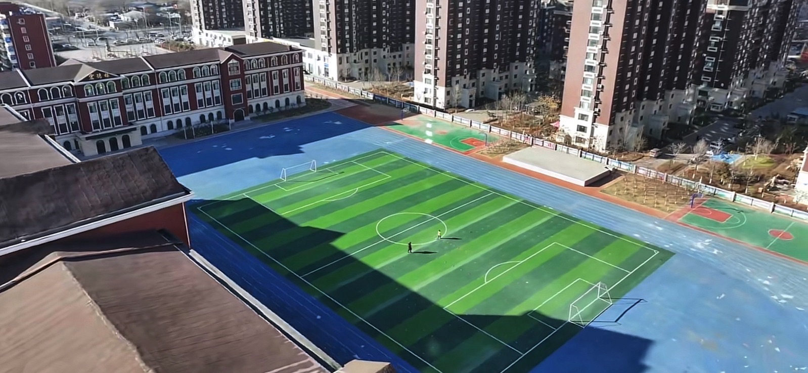 鞍山市铁西区实验学校