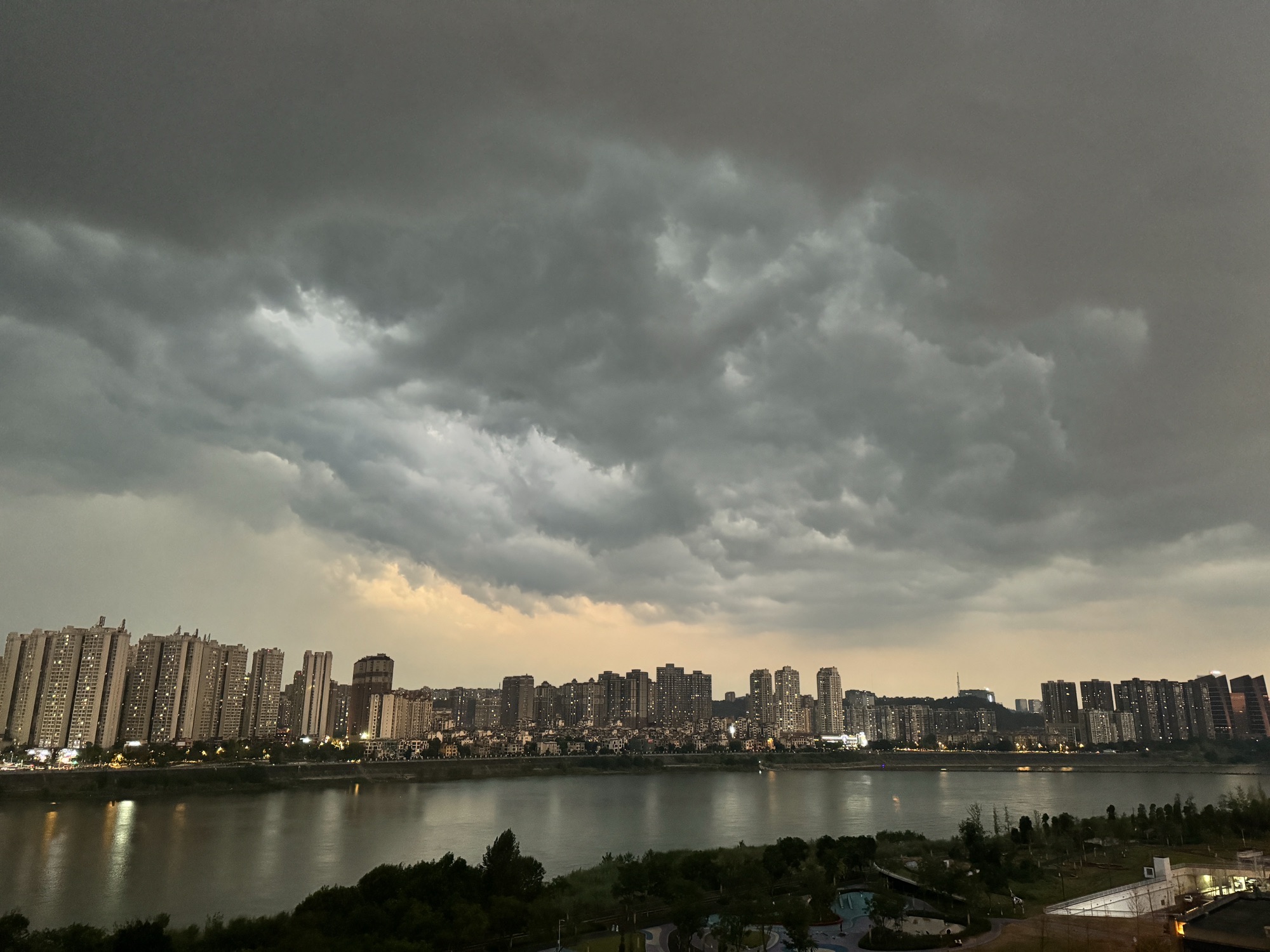 清泉滨江公园旅行图片 3