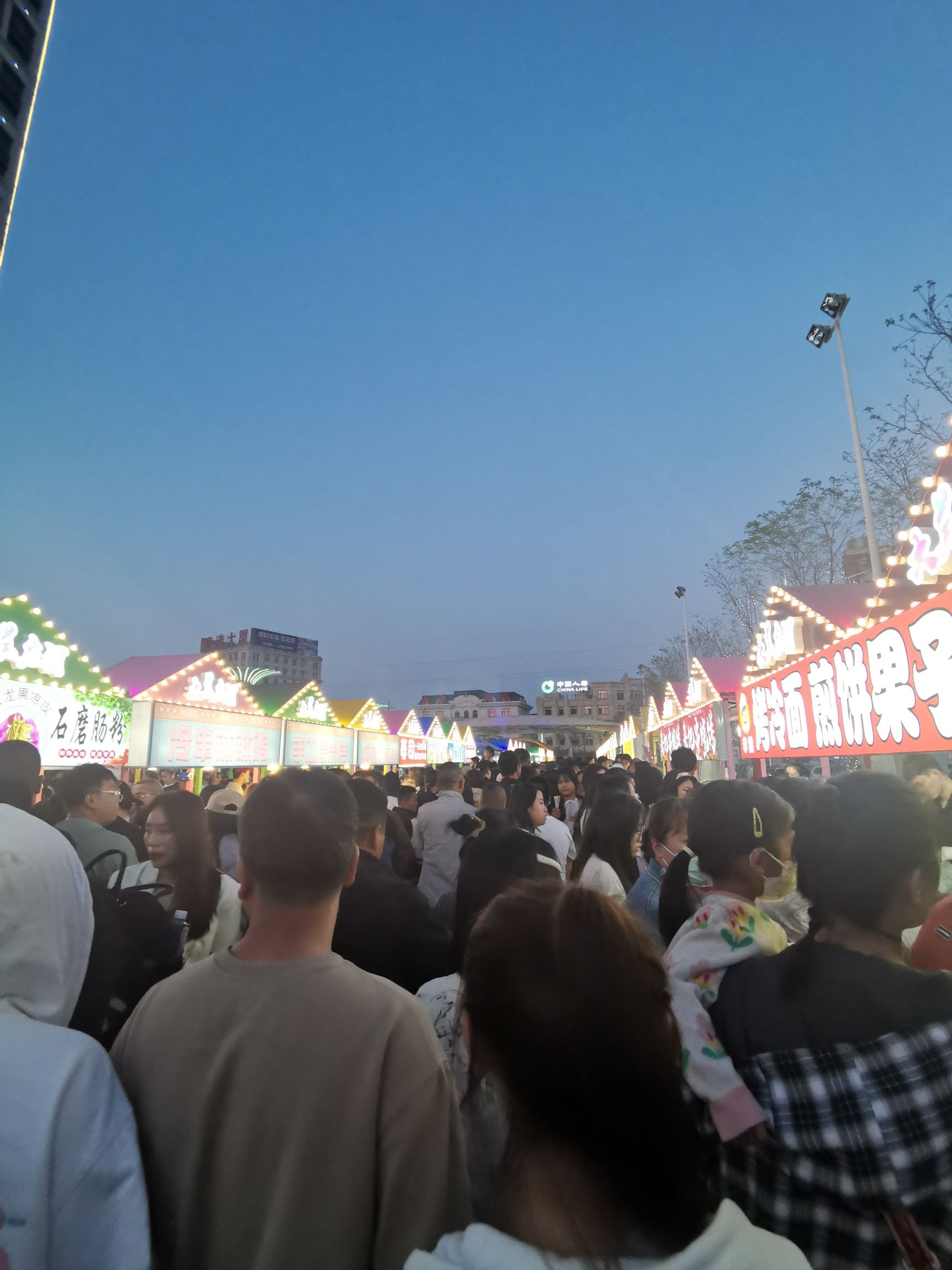 长河中心广场旅行图片 3