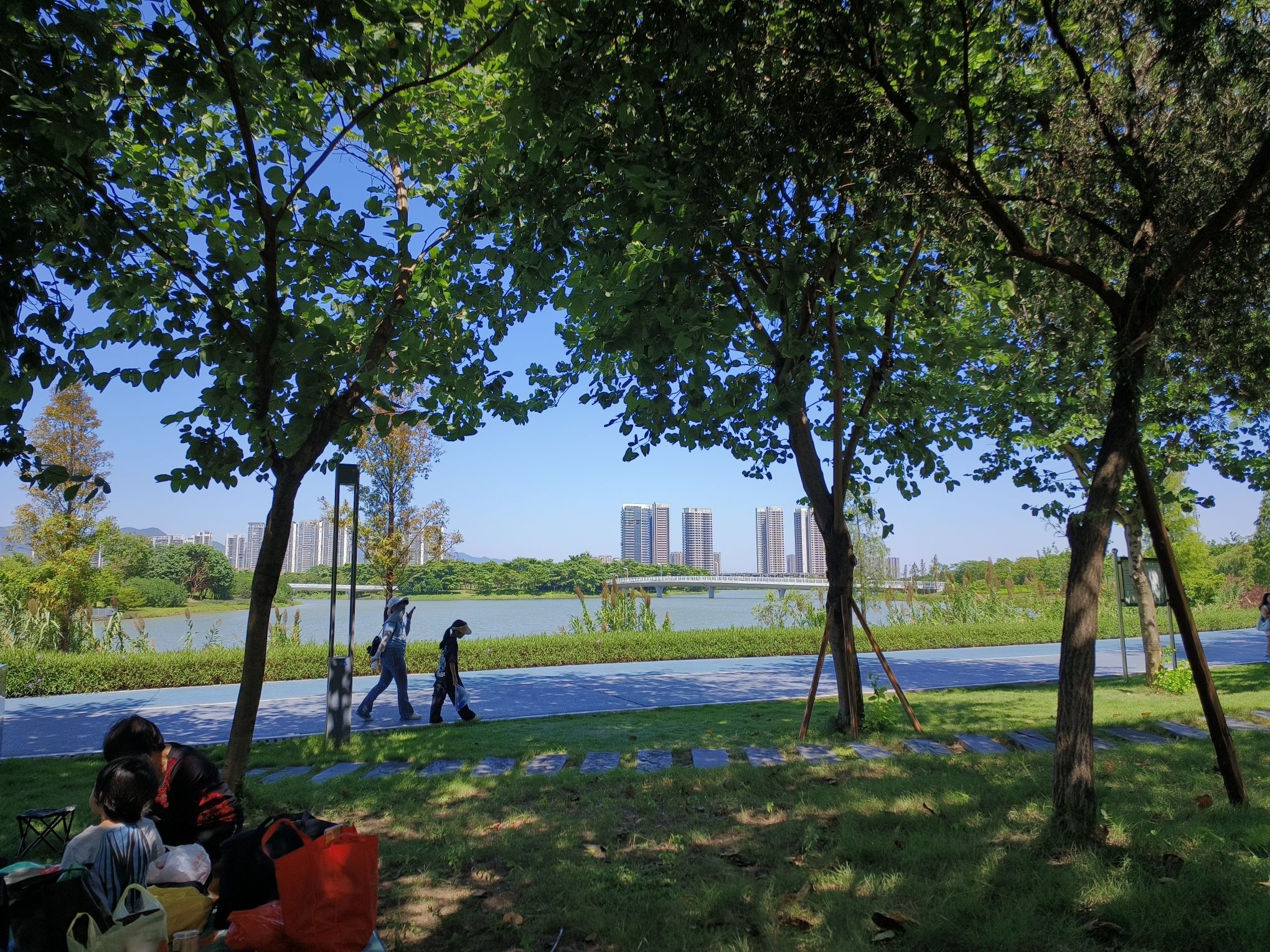 砚阳湖景区P1停车场