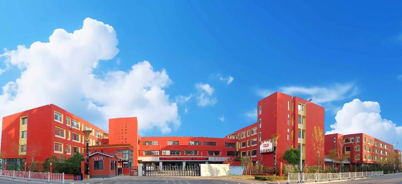 薛城区香山路小学