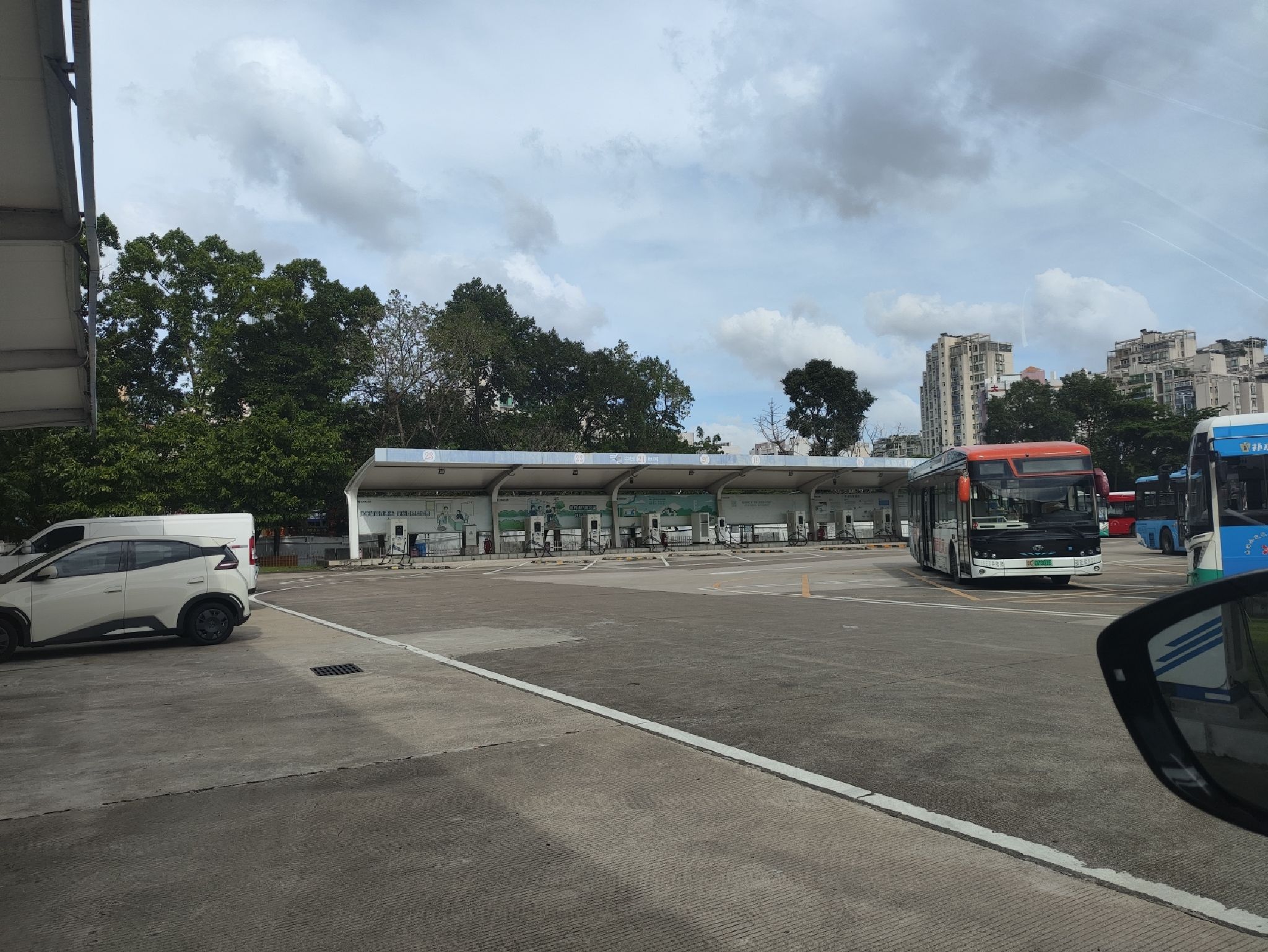 南方电网汽车充电站(珠海市体育中心公共充电站)