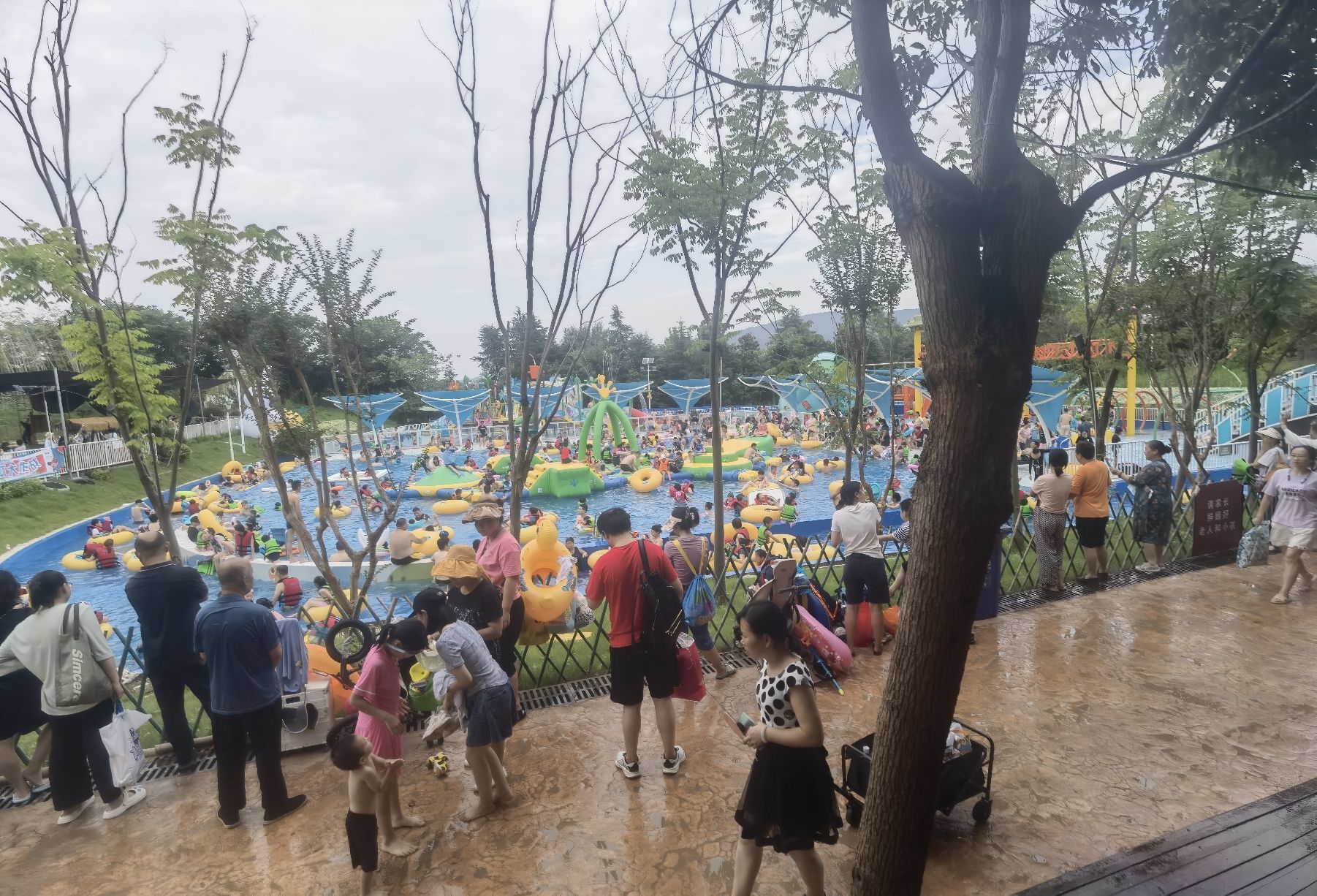 南京疯狂之国景区旅行图片 3